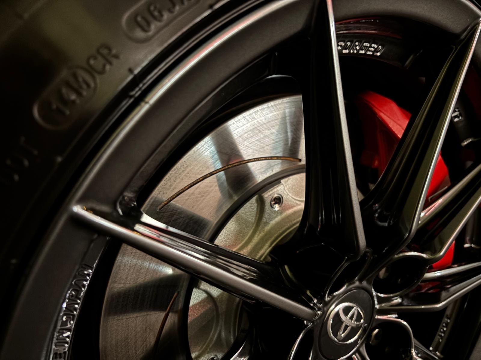 TOYOTA Yaris 1.6 GR Sport A-image-3
