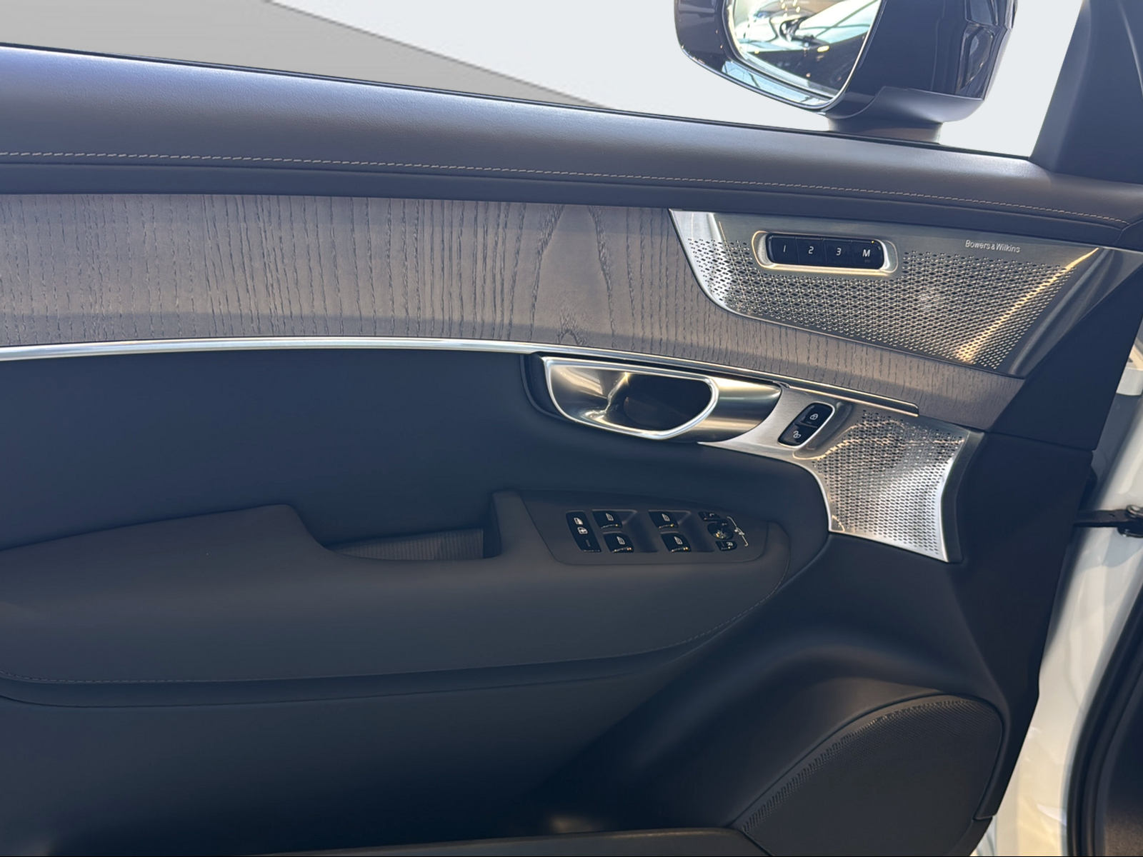 Image VOLVO XC90 XC90 T8 eAWD PluginHybrid Ultra Dark Geartronic