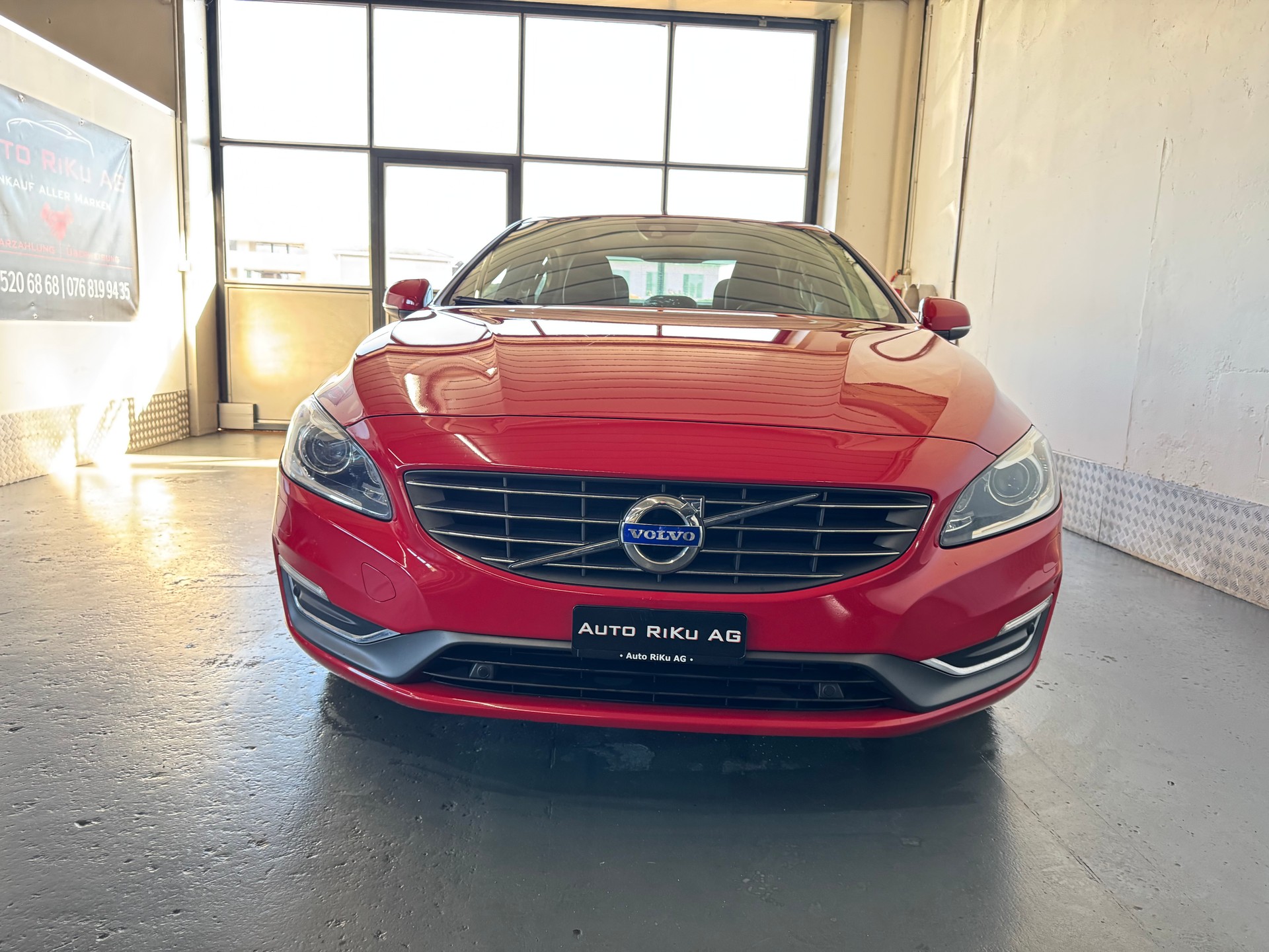 VOLVO S60 D3 Momentum Geartronic-image-5