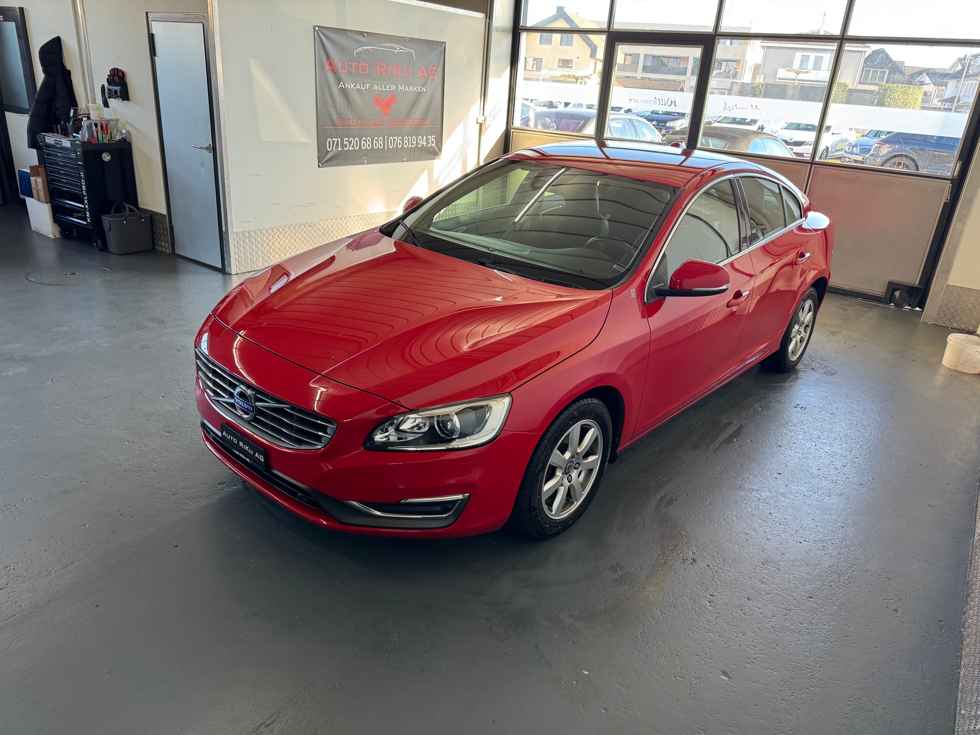 VOLVO S60 D3 Momentum Geartronic-image-6