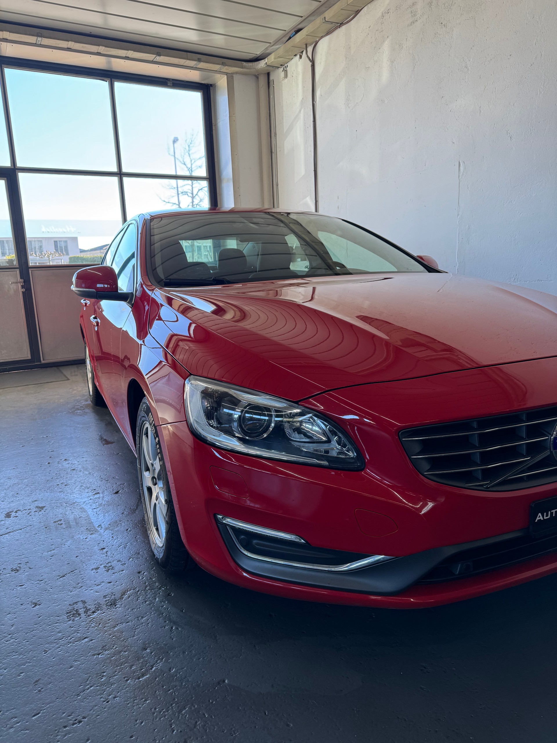 VOLVO S60 D3 Momentum Geartronic-image-2