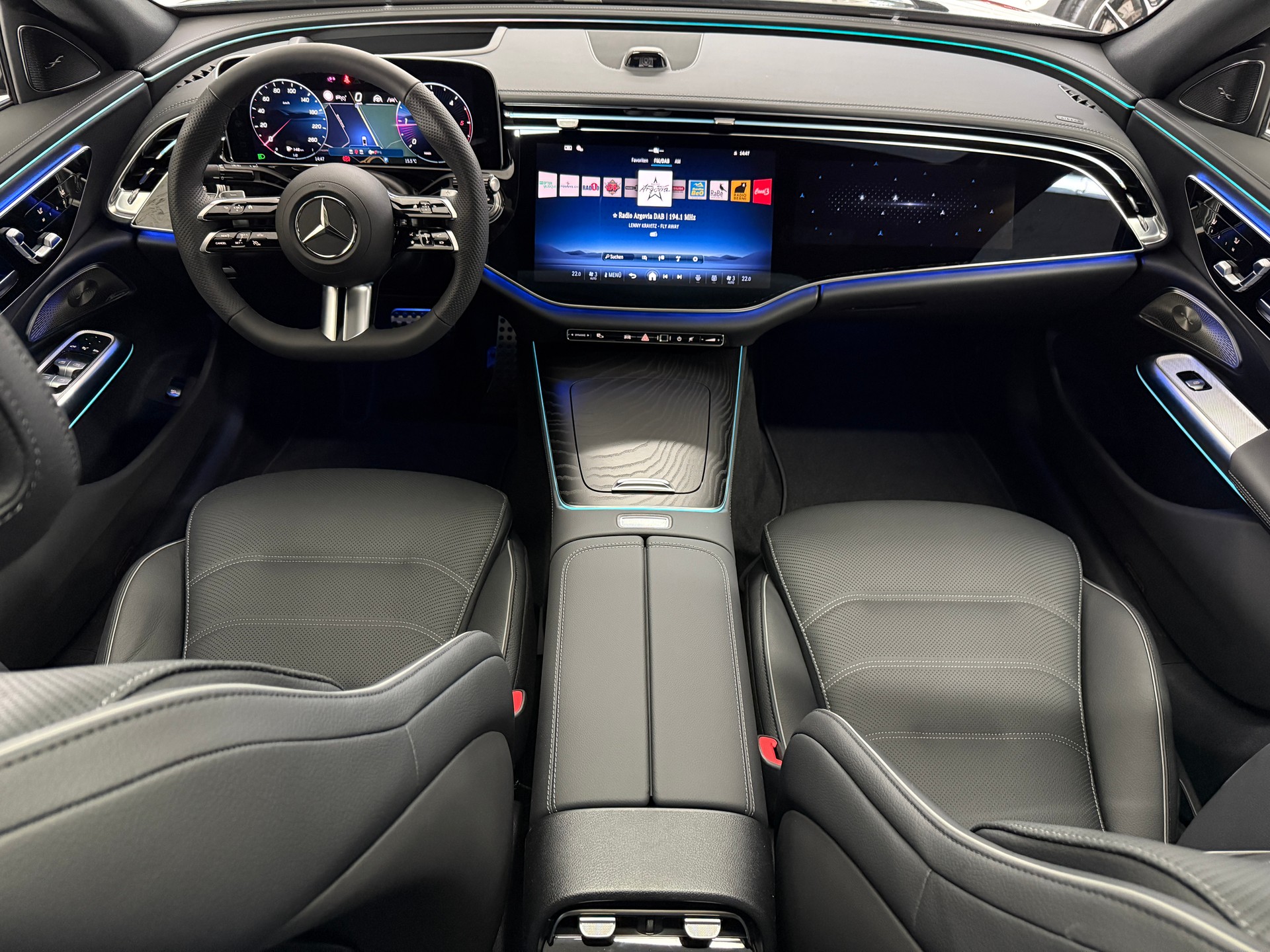 MERCEDES-BENZ E 220 d 4MATIC Limousine-image-7