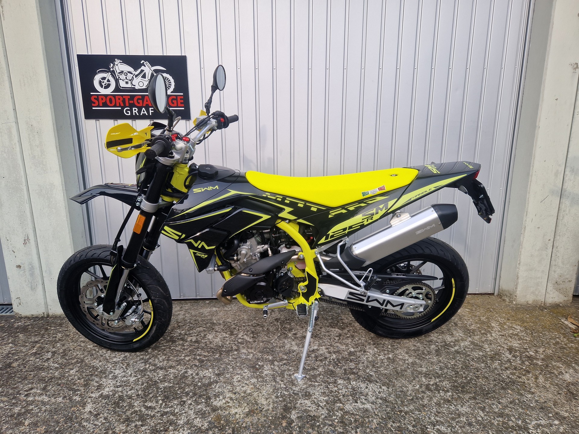 SWM SM 125 R-showroom-element-1