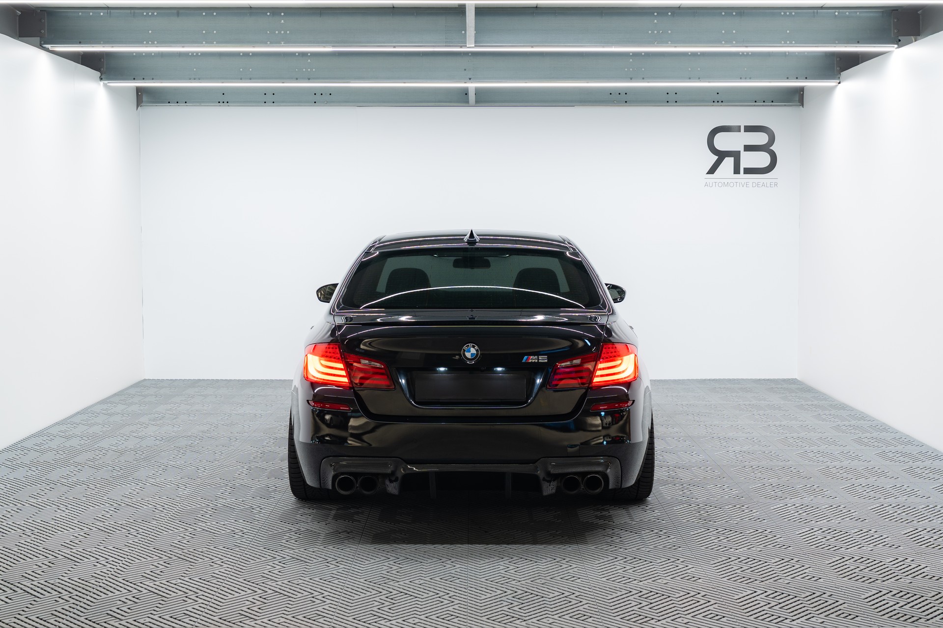 BMW M5 Drivelogic-image-3