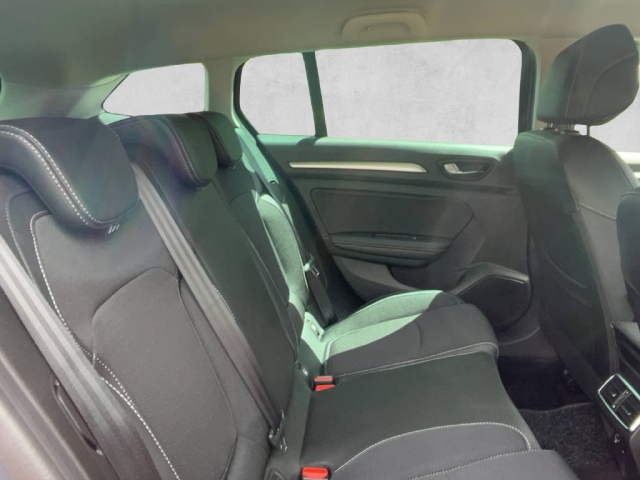 RENAULT Megane Grandtour TCe 160 Intens-image-12