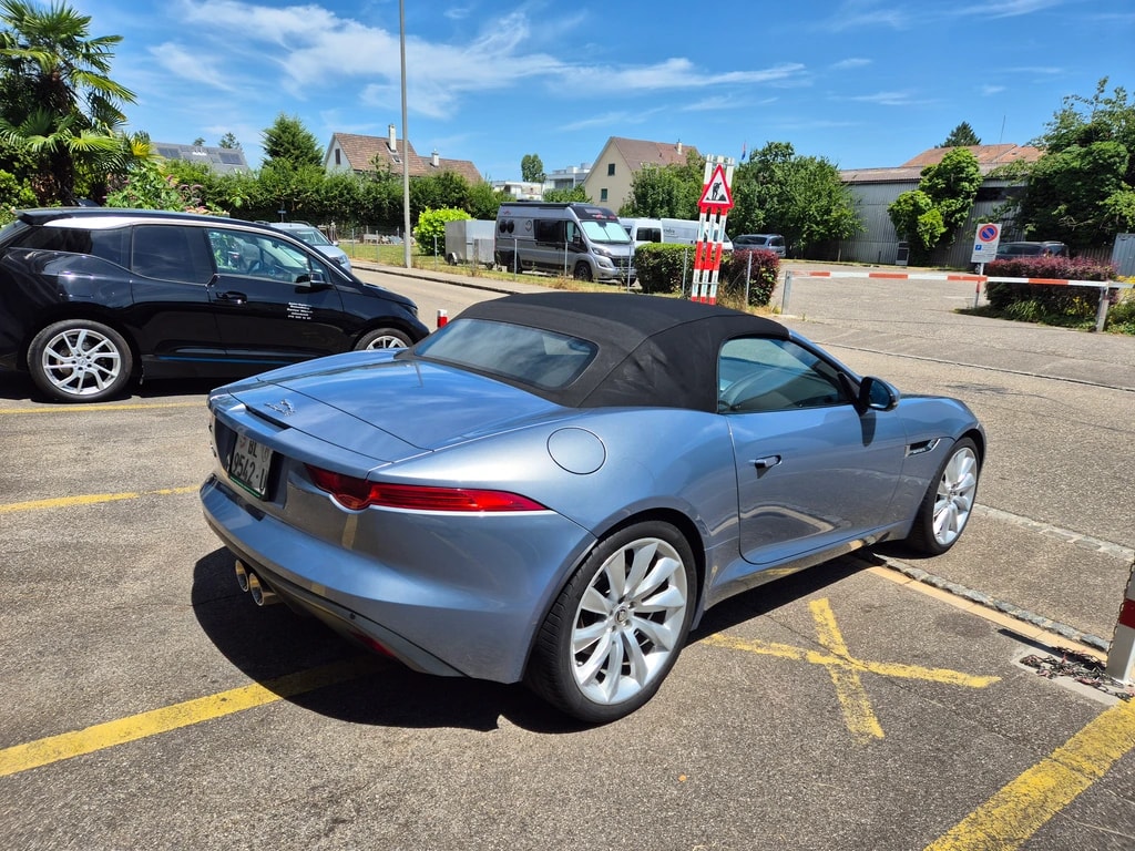 JAGUAR F-Type Convertible 3.0 V6 S/C-image-2