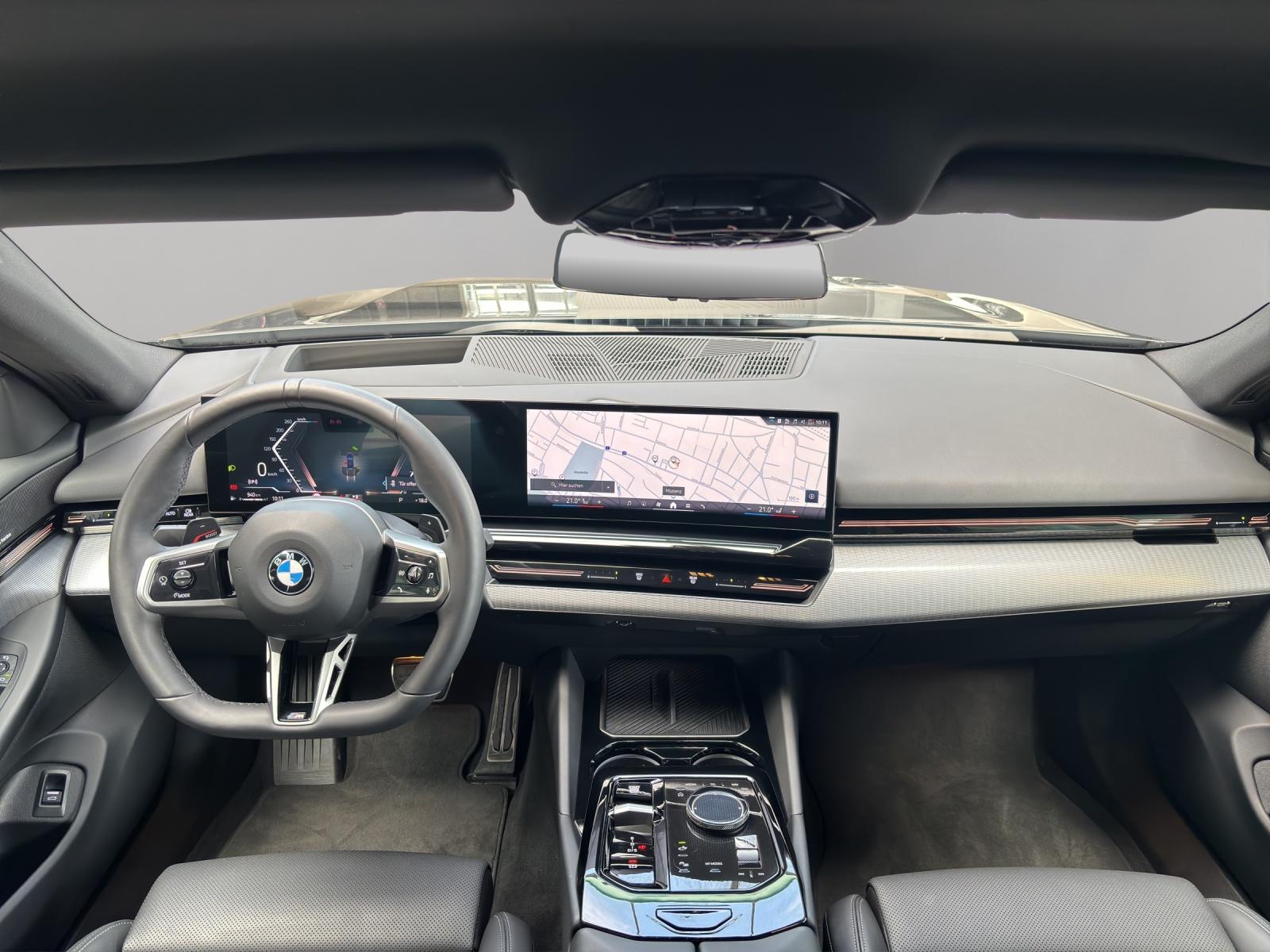 BMW 520d xDrive Touring-image-6
