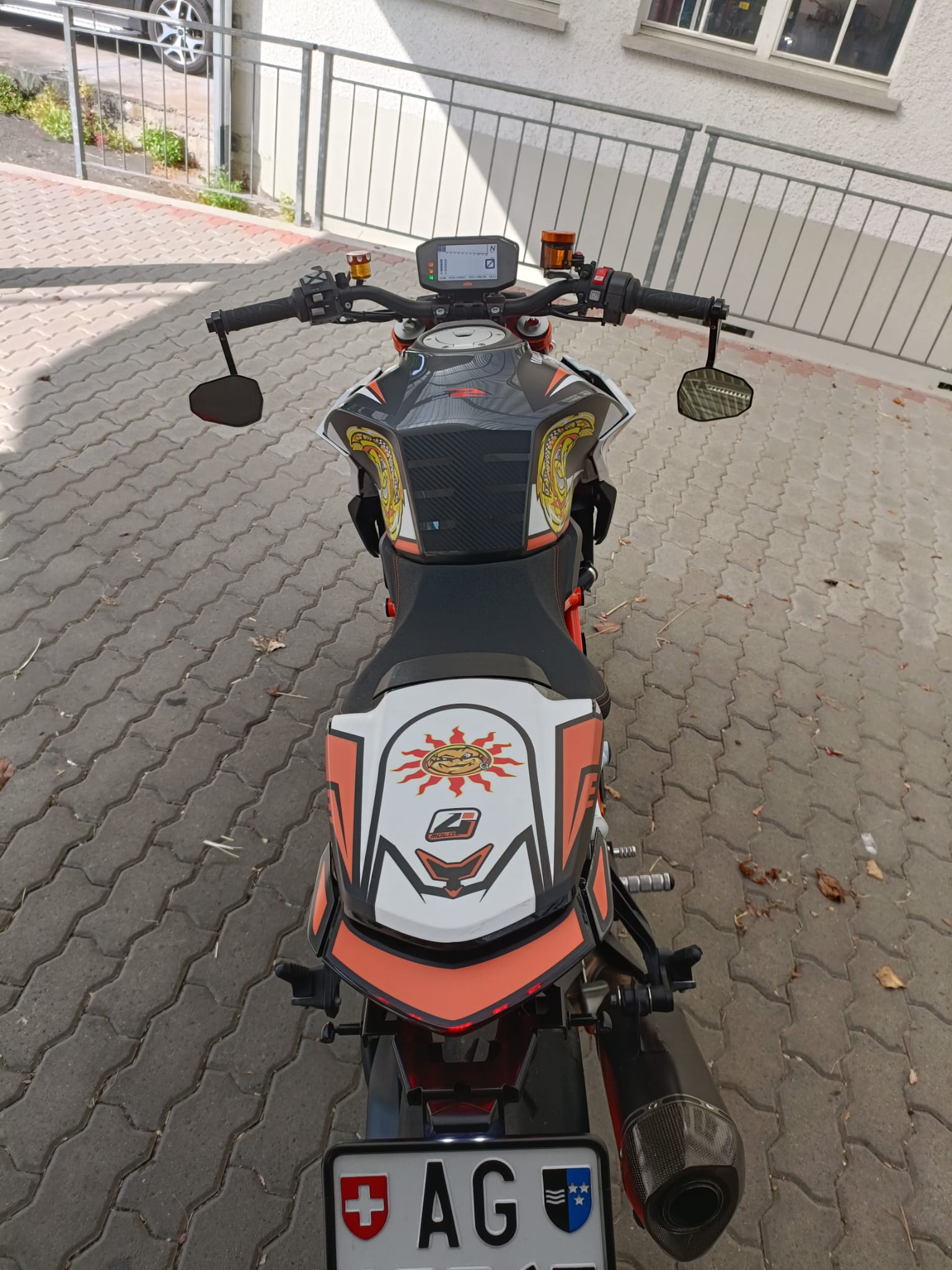 KTM 1290 Super Duke R-image-4