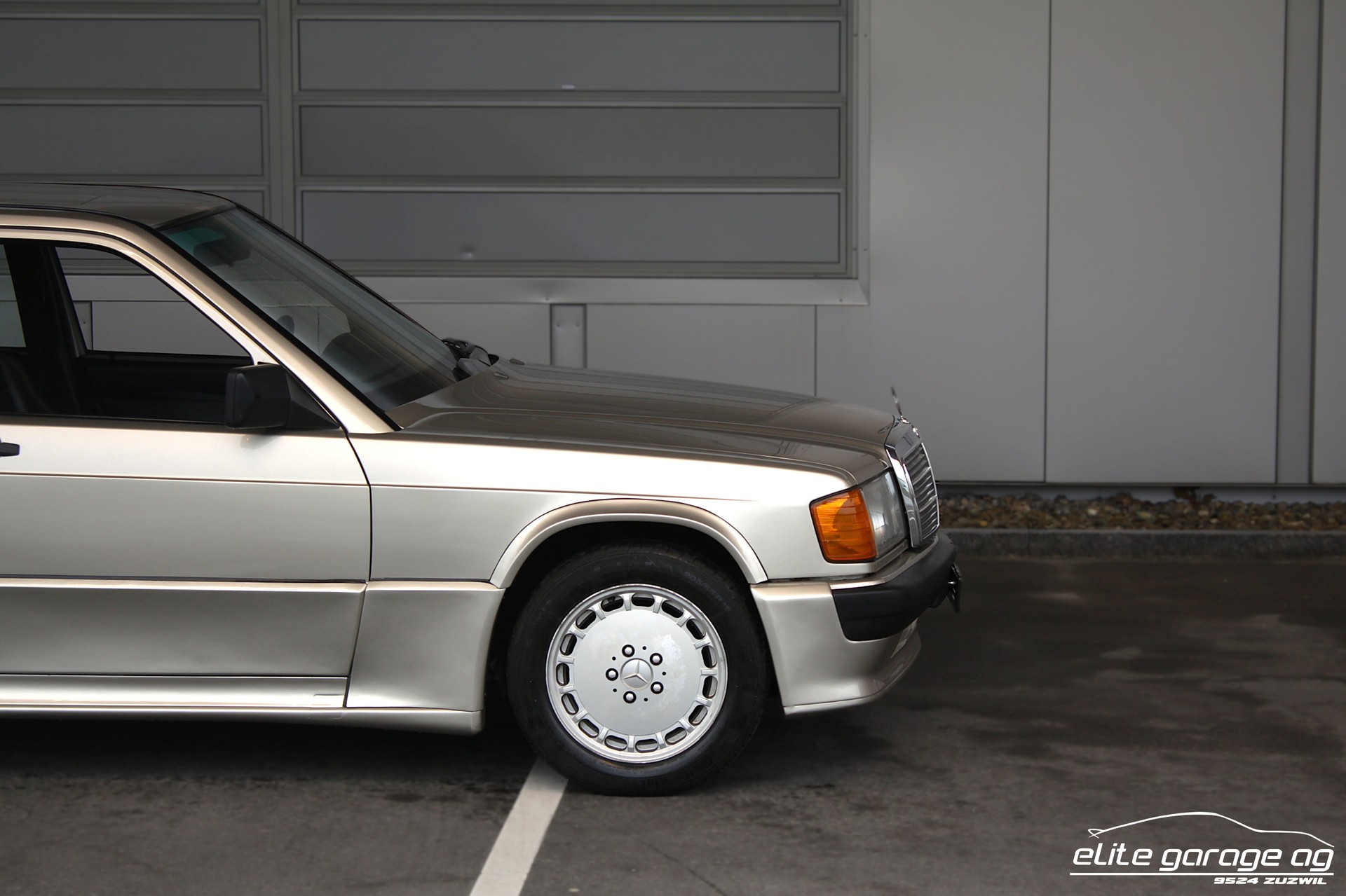 MERCEDES-BENZ 190 E 2.5-16 VETERANENGEPRÜFT-image-9