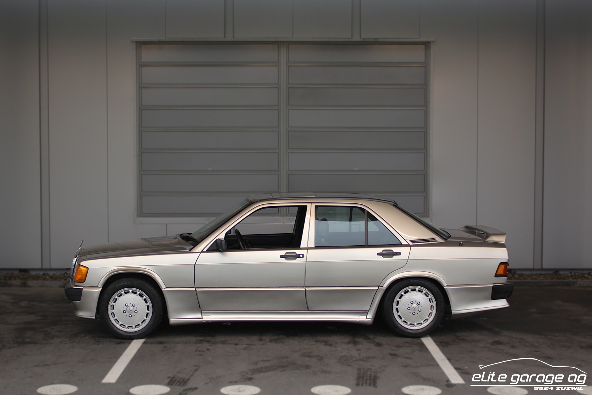 MERCEDES-BENZ 190 E 2.5-16 VETERANENGEPRÜFT-image-1
