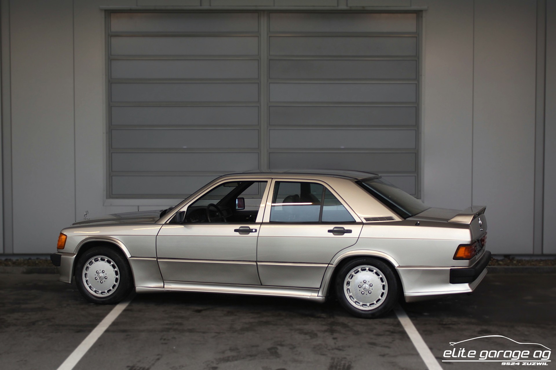 MERCEDES-BENZ 190 E 2.5-16 VETERANENGEPRÜFT-image-2