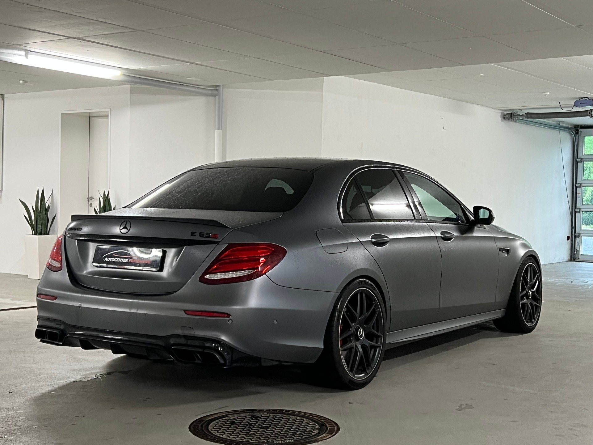 MERCEDES-BENZ E 63 AMG S 4Matic Speedshift MCT-image-6