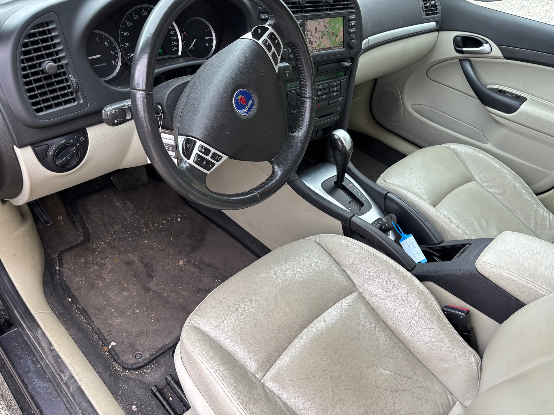 SAAB 9-3 2.0 (1.8t) Vector-image-8