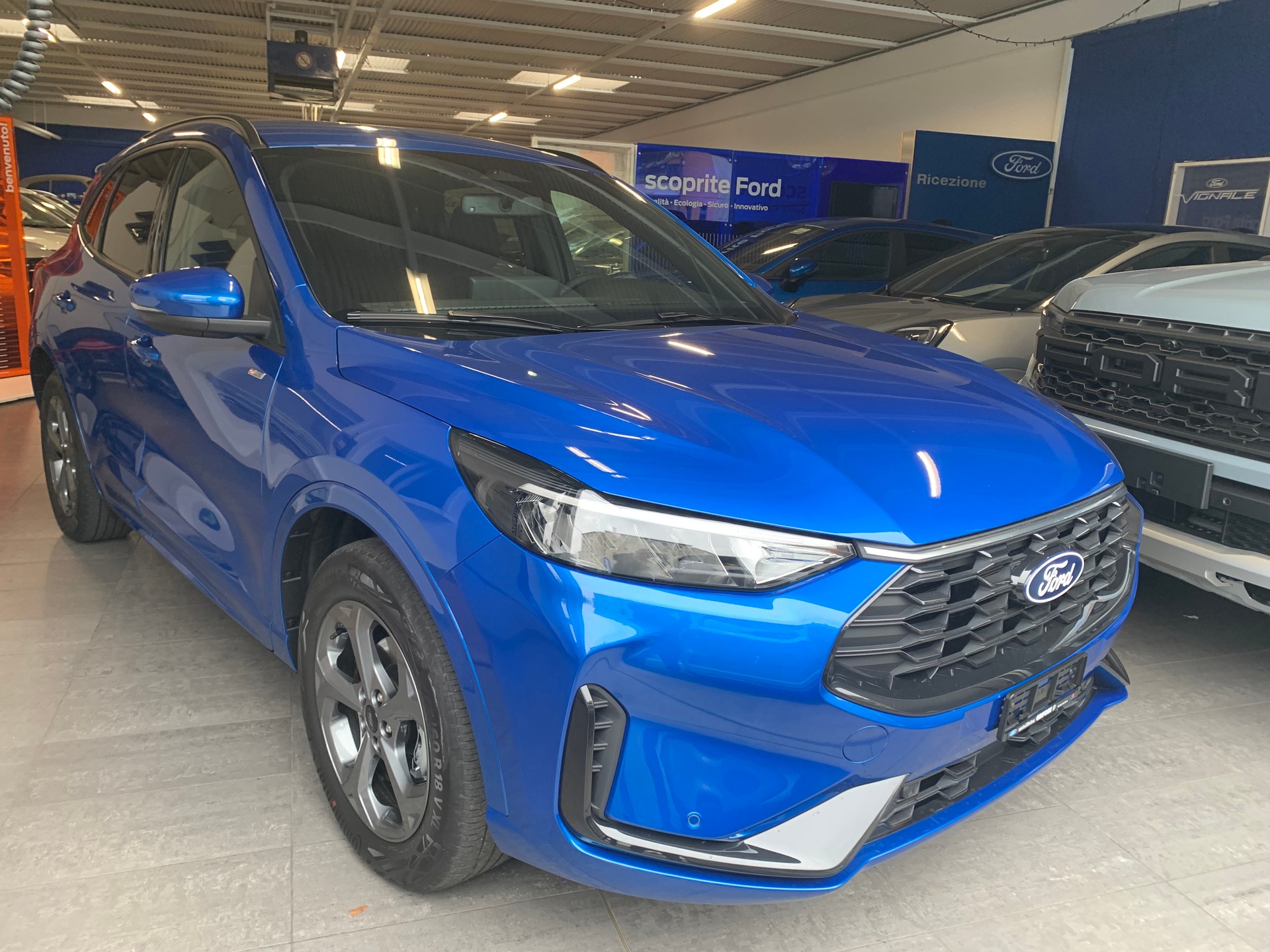FORD Kuga 2.5 FHEV ST-Line 4WD-image-1