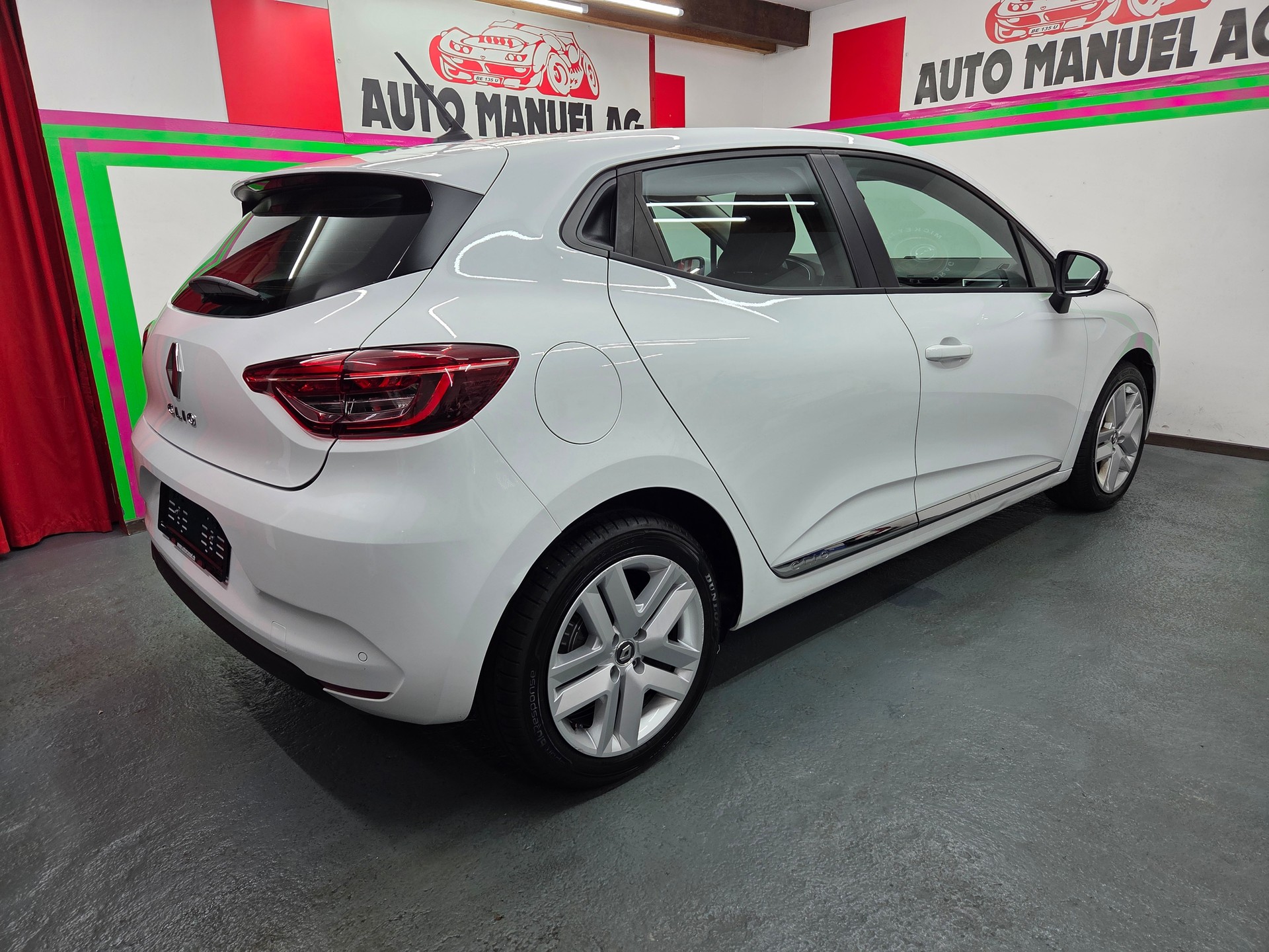RENAULT Clio 1.0 Business CVT-image-7