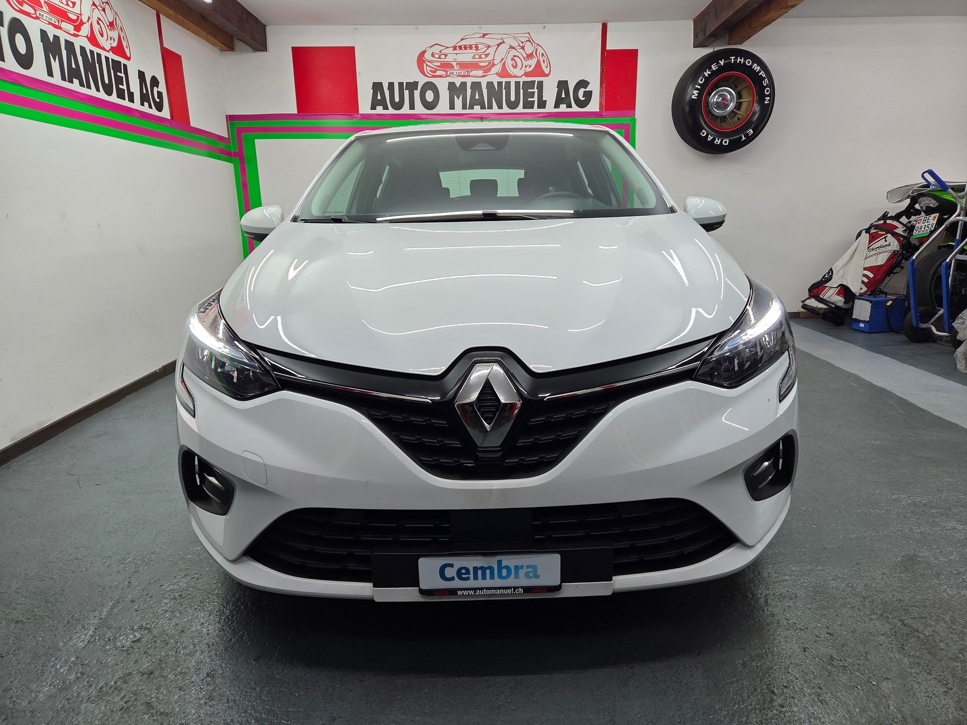 RENAULT Clio 1.0 Business CVT-image-0