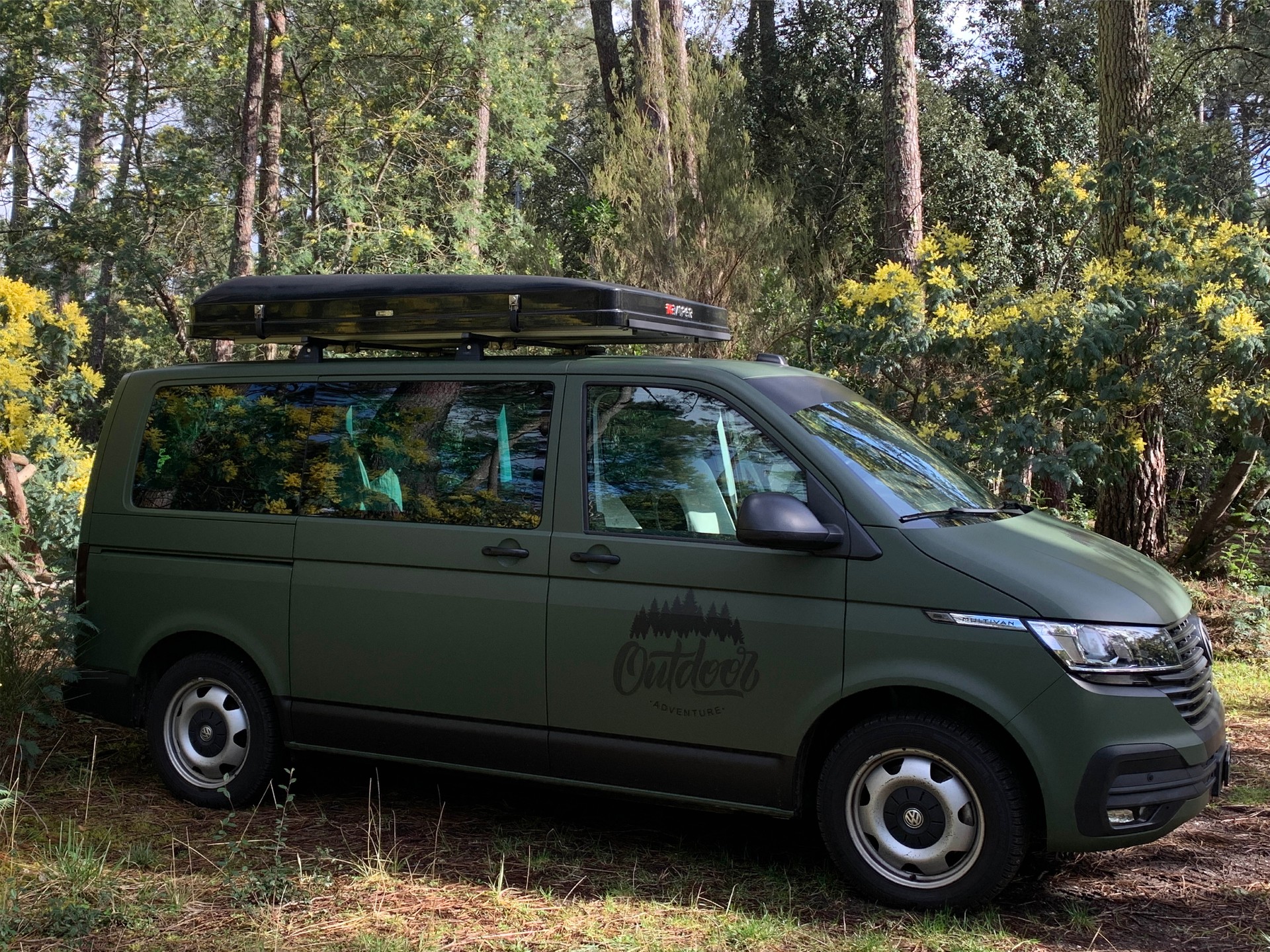 VW T6.1 Multivan 2.0 TDI 150 Trendline Liberty 4 Motion / Outdoor Adventure Ikamper-image-0