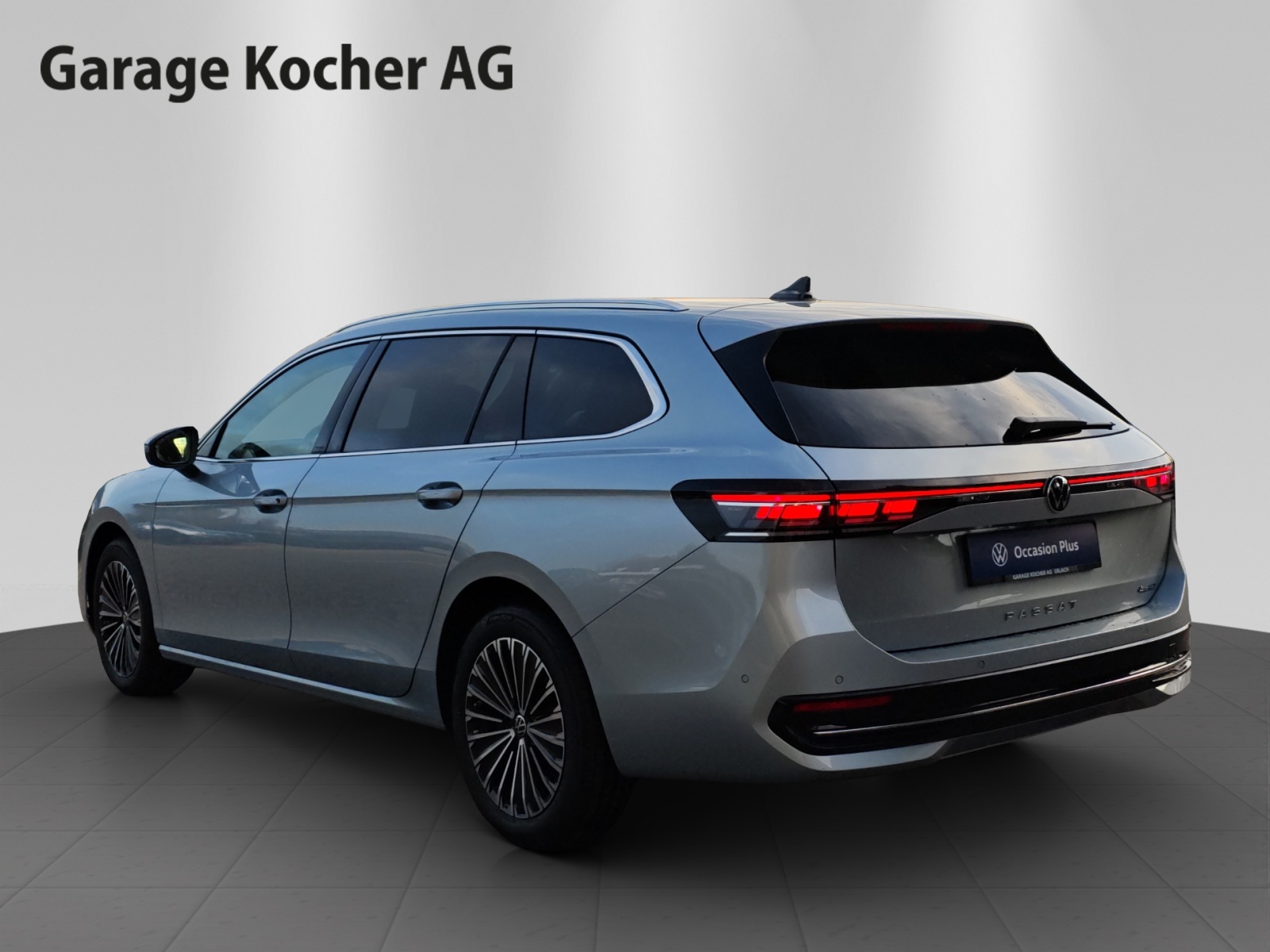 VW Passat Variant 2.0 TSI evo4 Elegance 4 Motion DSG-image-4