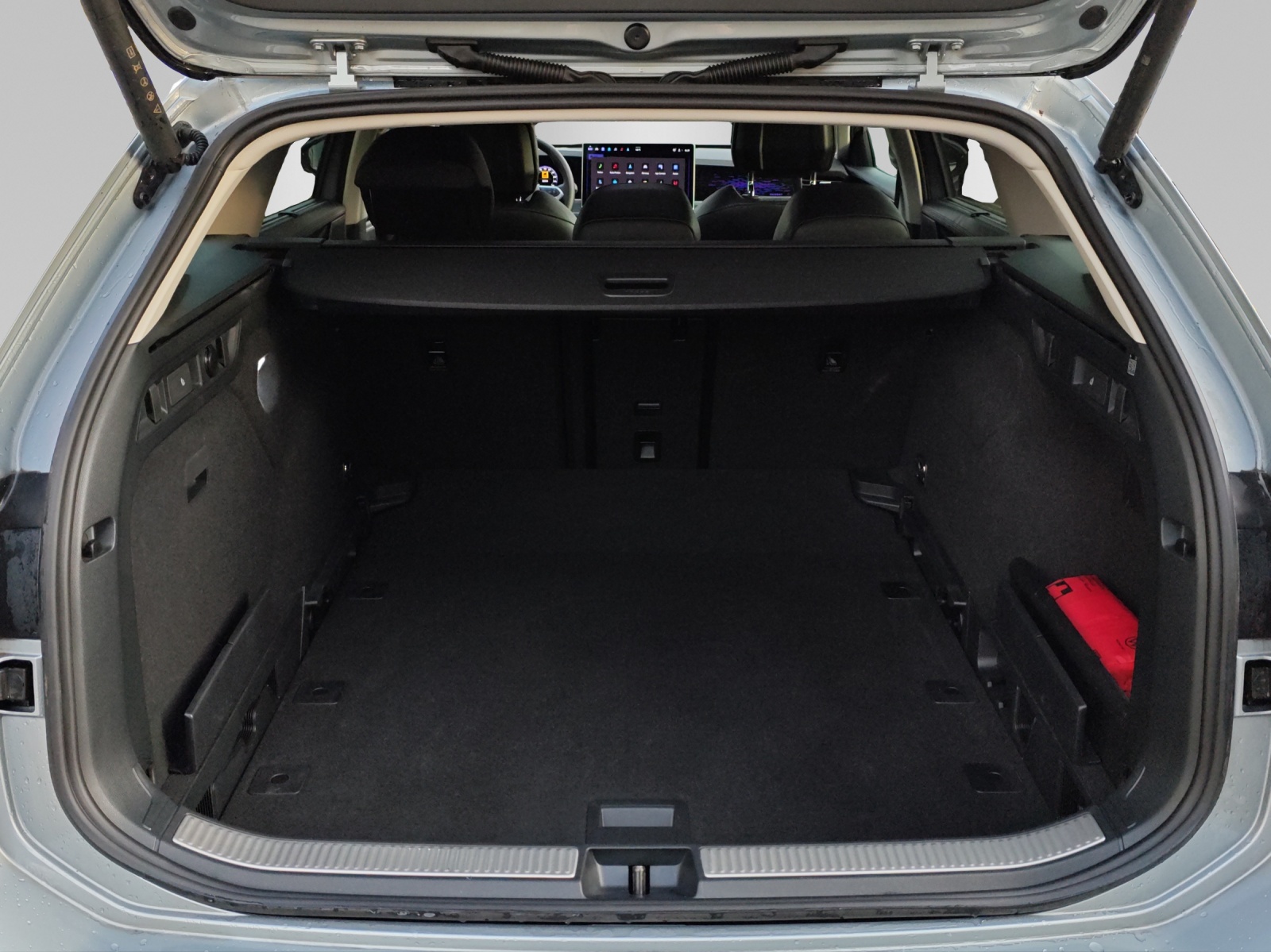 VW Passat Variant 2.0 TSI evo4 Elegance 4 Motion DSG-image-11