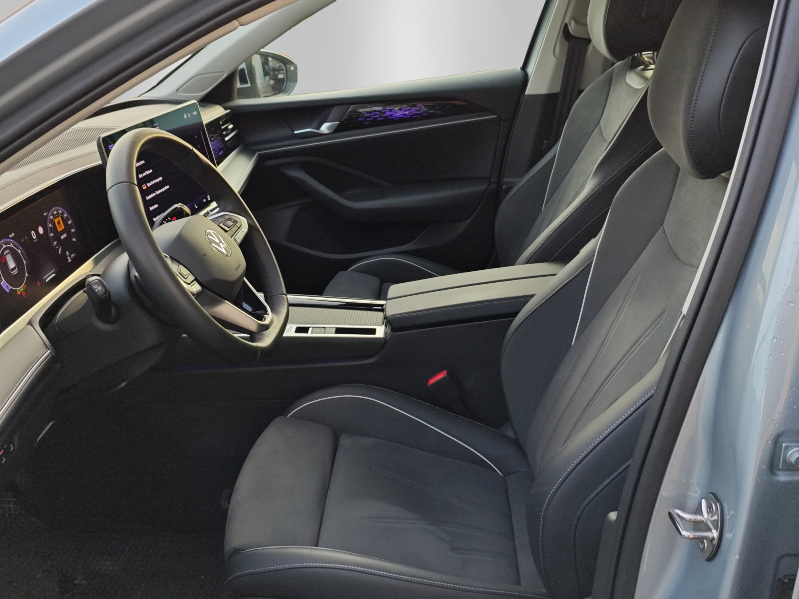 VW Passat Variant 2.0 TSI evo4 Elegance 4 Motion DSG-image-8