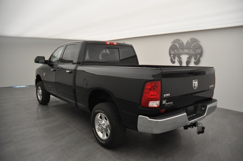 DODGE Ram 2500 6.7 TD Crew Cab SLT-image-6