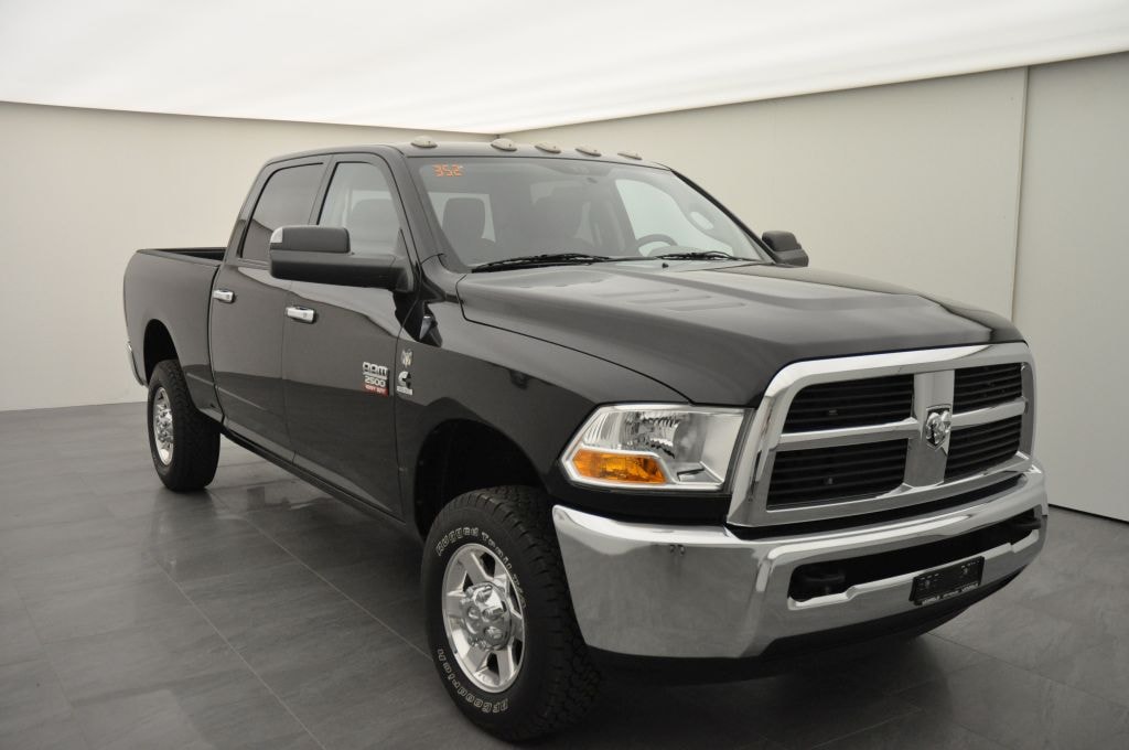 DODGE Ram 2500 6.7 TD Crew Cab SLT-image-3