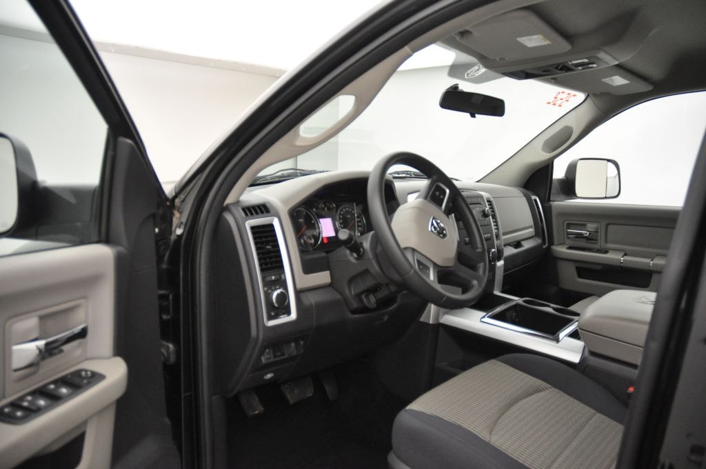 DODGE Ram 2500 6.7 TD Crew Cab SLT-image-9
