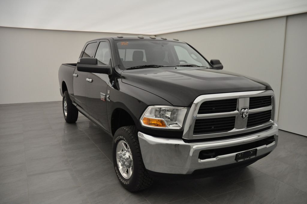DODGE Ram 2500 6.7 TD Crew Cab SLT-image-2