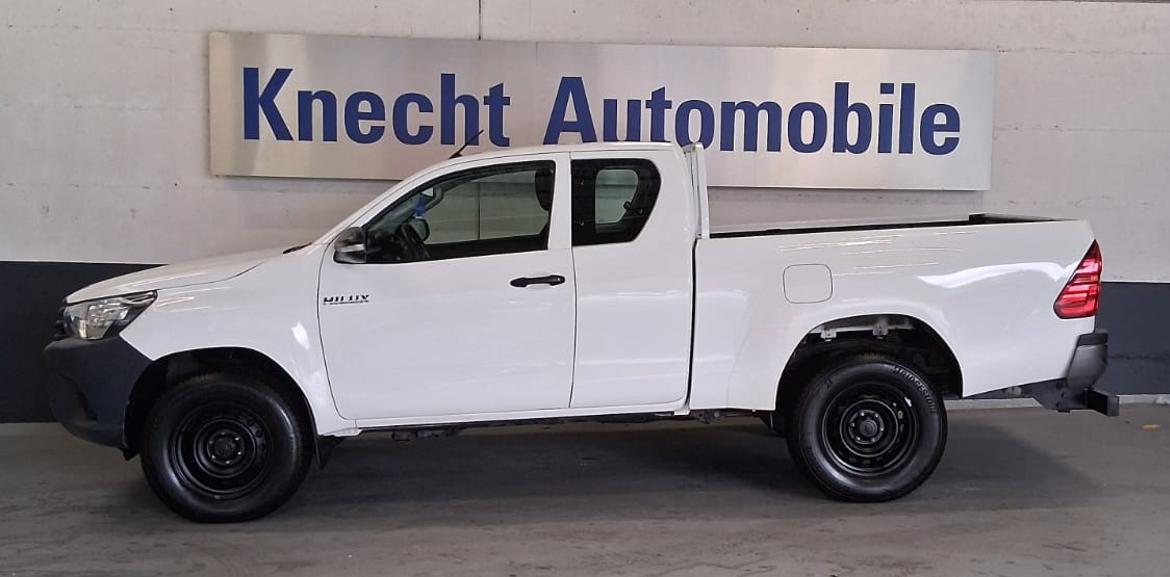 TOYOTA Hilux Extra Cab.-Chassis 2.4 D-4D 170 Luna