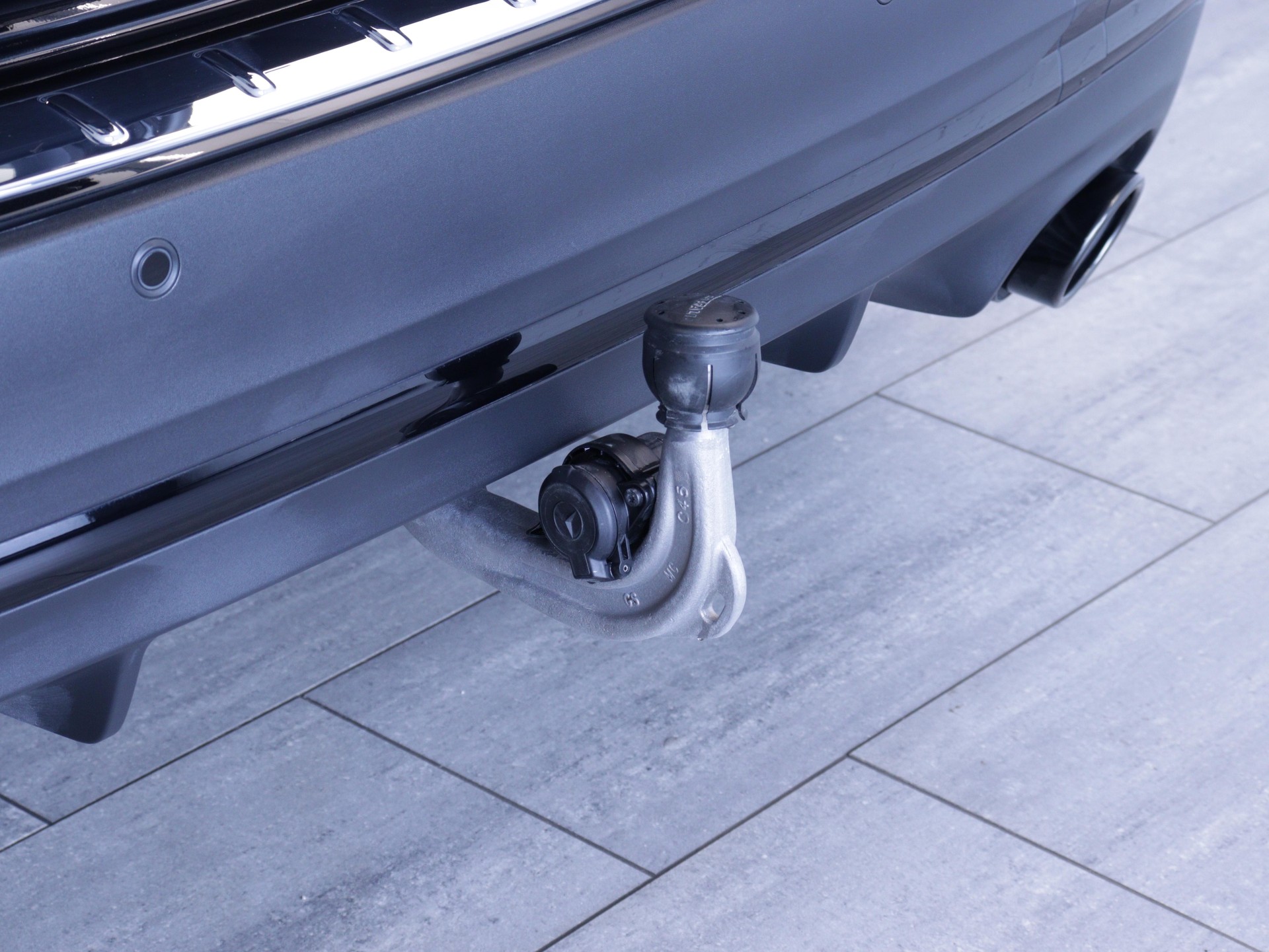 MERCEDES-BENZ GLA 35 AMG 4matic-image-4