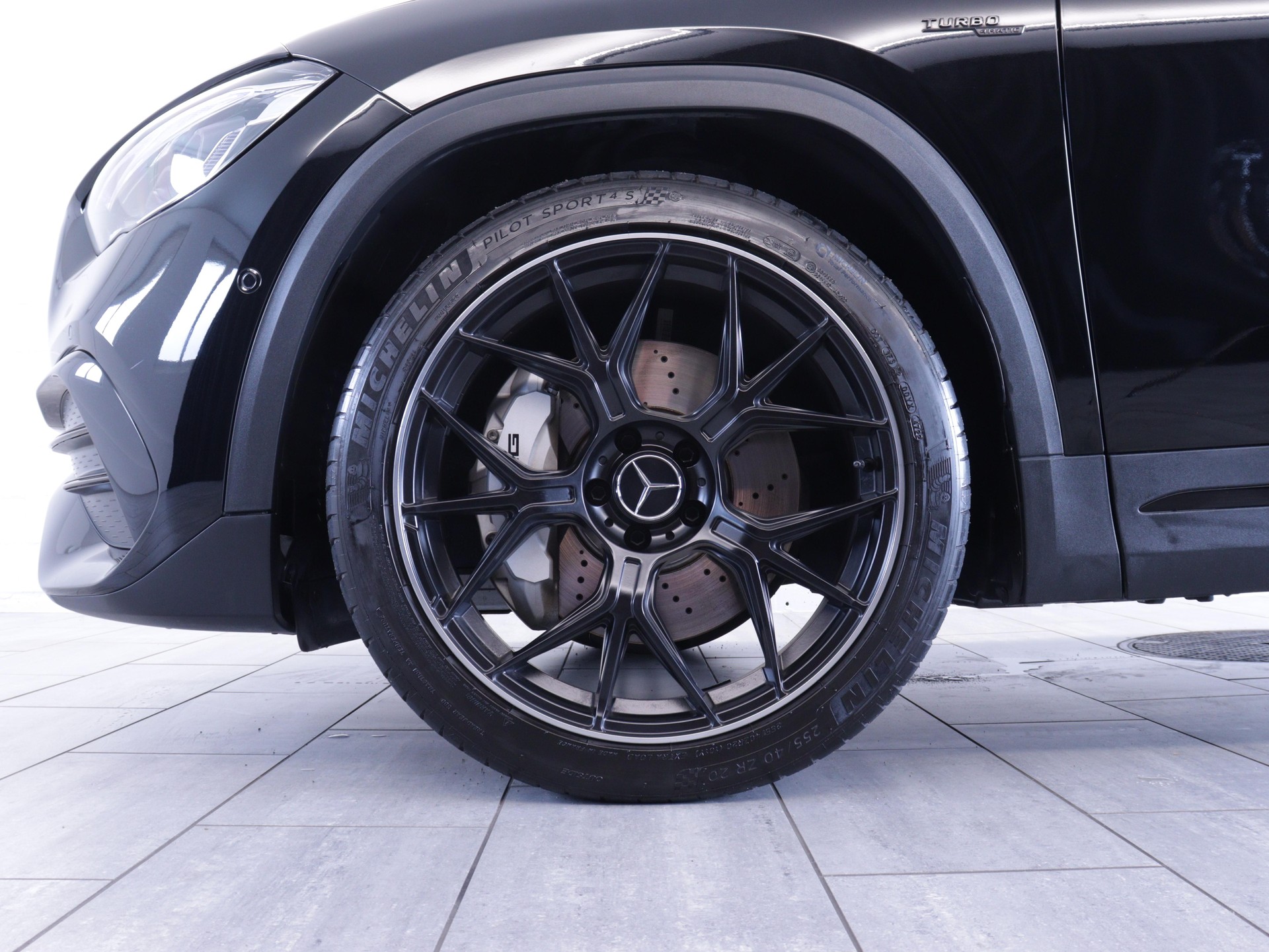 MERCEDES-BENZ GLA 35 AMG 4matic-image-14