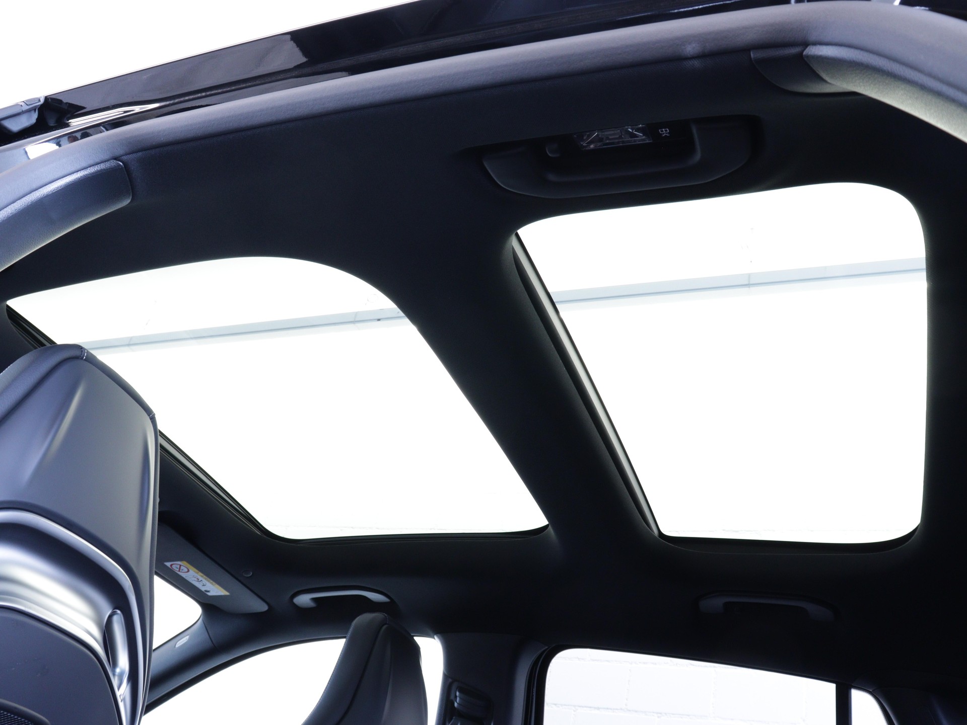 MERCEDES-BENZ GLA 35 AMG 4matic-image-13