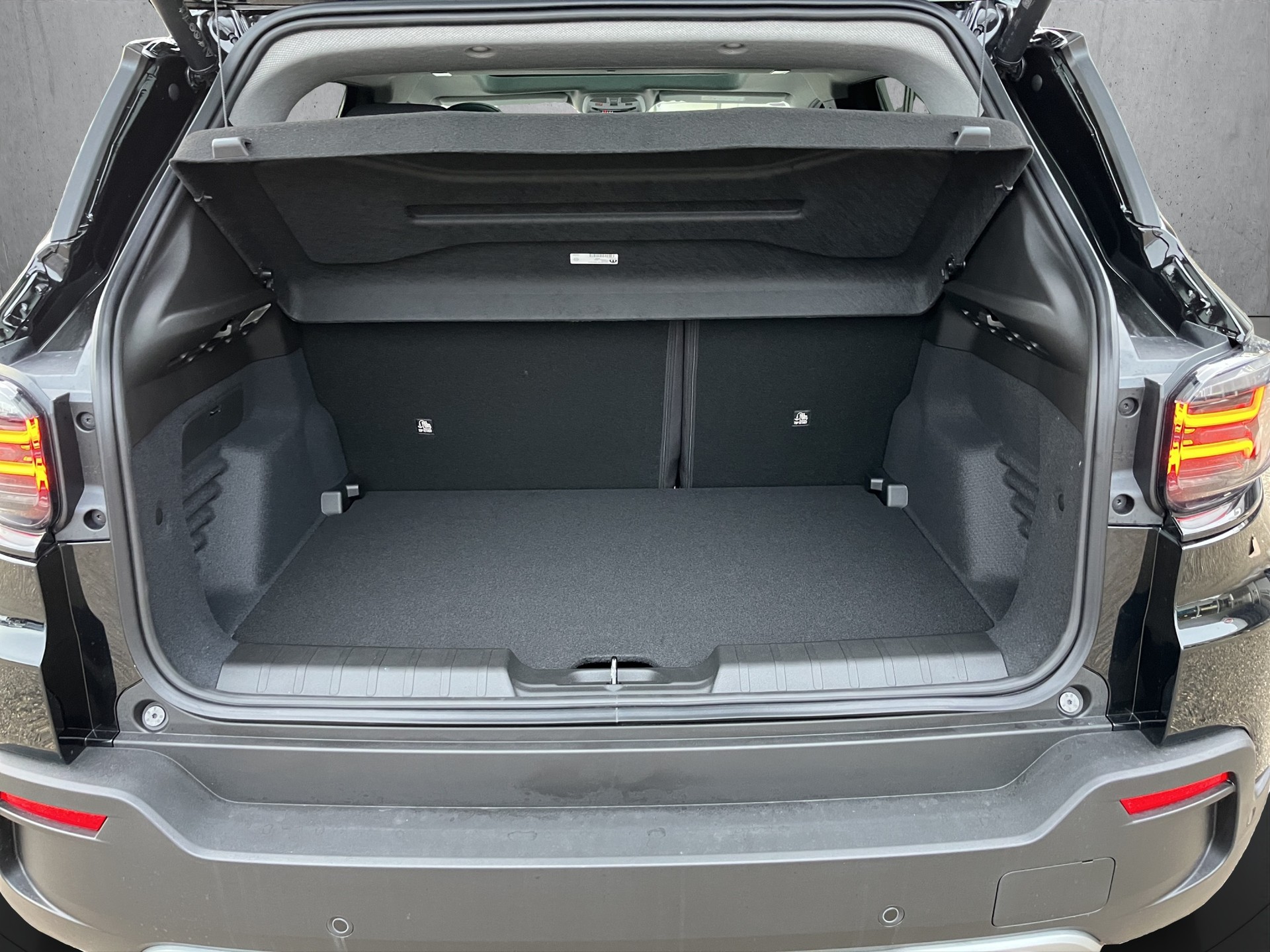 JEEP Avenger 1.2 MHEV Summit-image-14