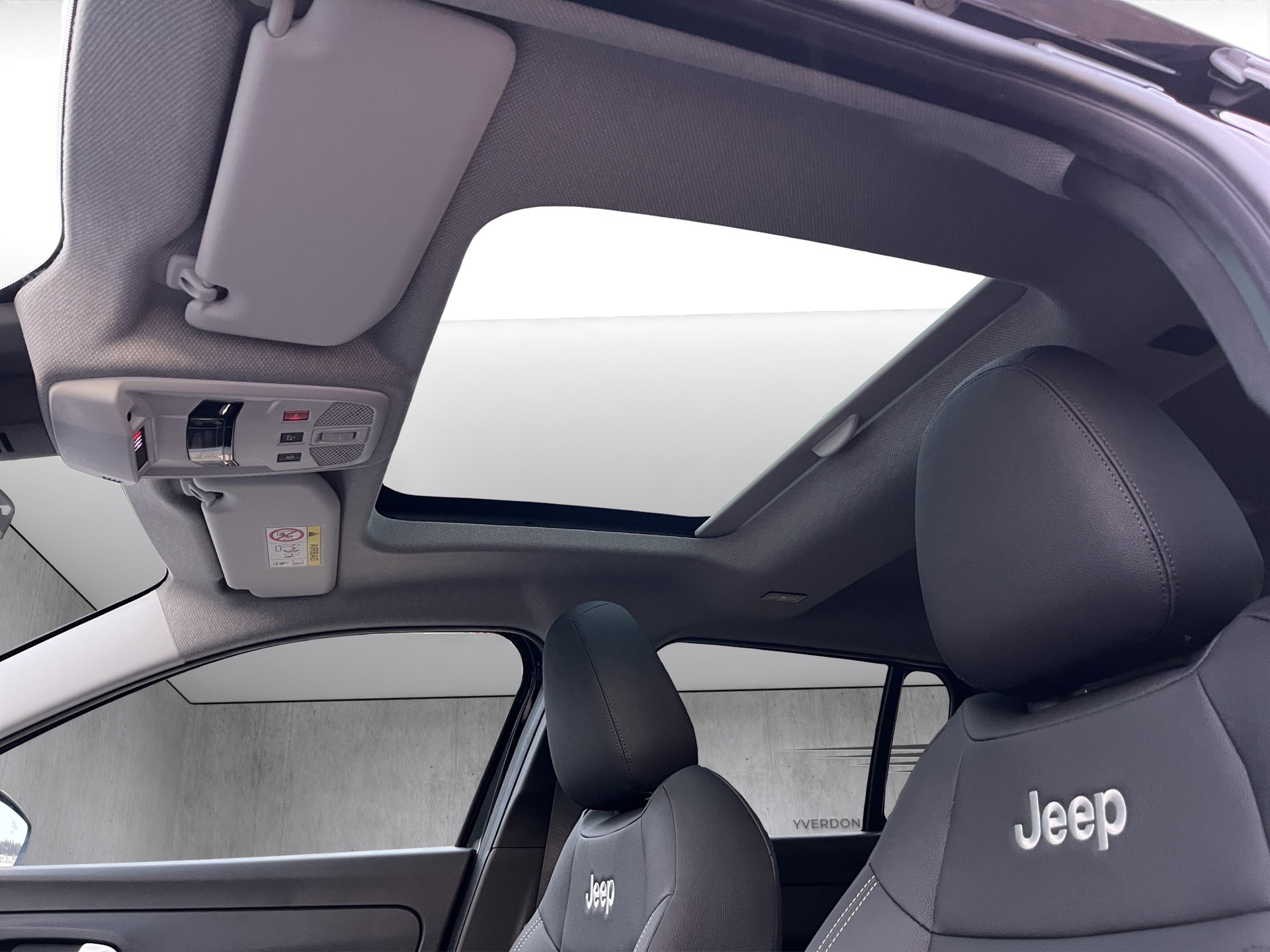 JEEP Avenger 1.2 MHEV Summit-image-13