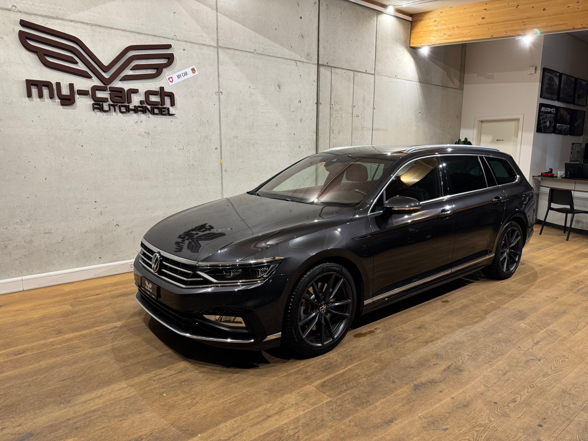 VW Passat Variant 2.0 TSI Elegance R-Line 4Motion DSG || HEAD UP || HARMAN KARDON || PANORAMA || 360 || VIRTUAL || APPLE CARPLAY-image-2