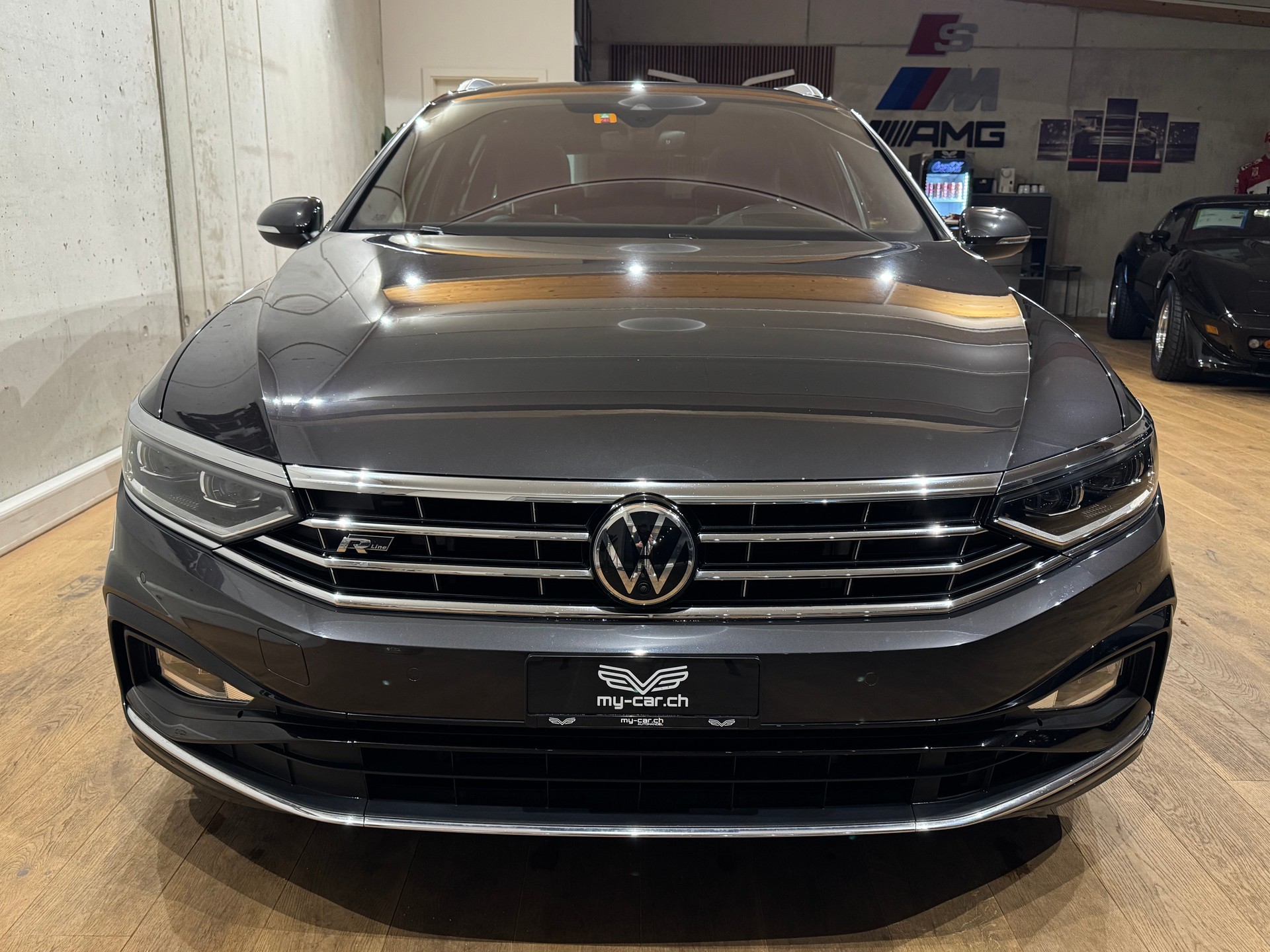 VW Passat Variant 2.0 TSI Elegance R-Line 4Motion DSG || HEAD UP || HARMAN KARDON || PANORAMA || 360 || VIRTUAL || APPLE CARPLAY-image-15