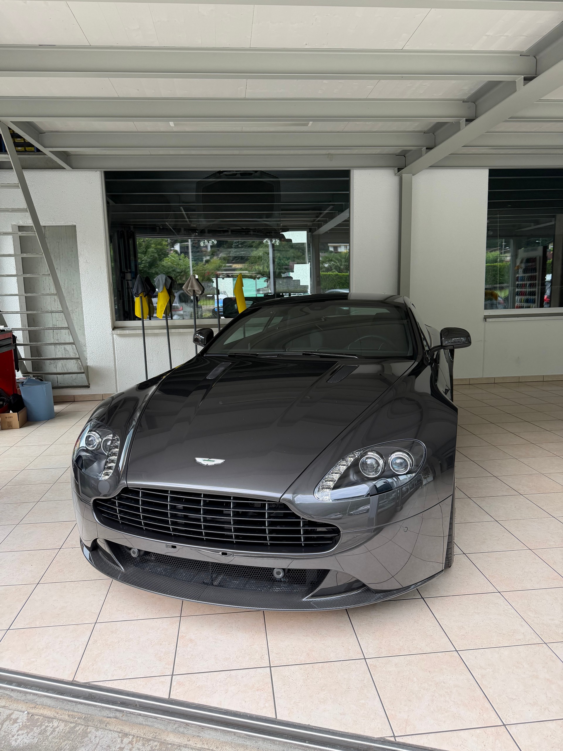 ASTON MARTIN V8 Vantage 4.7 S Sportshift-image-0
