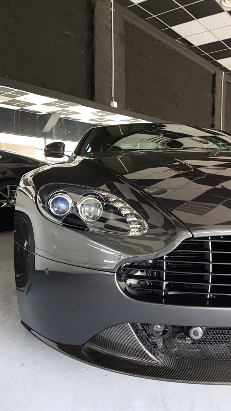 ASTON MARTIN V8 Vantage 4.7 S Sportshift-image-2