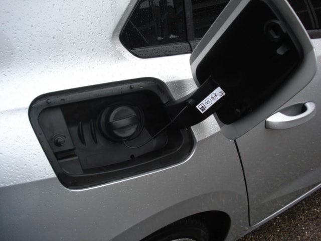 OPEL Astra 1.6 PHEV Turbo Swiss A-image-8