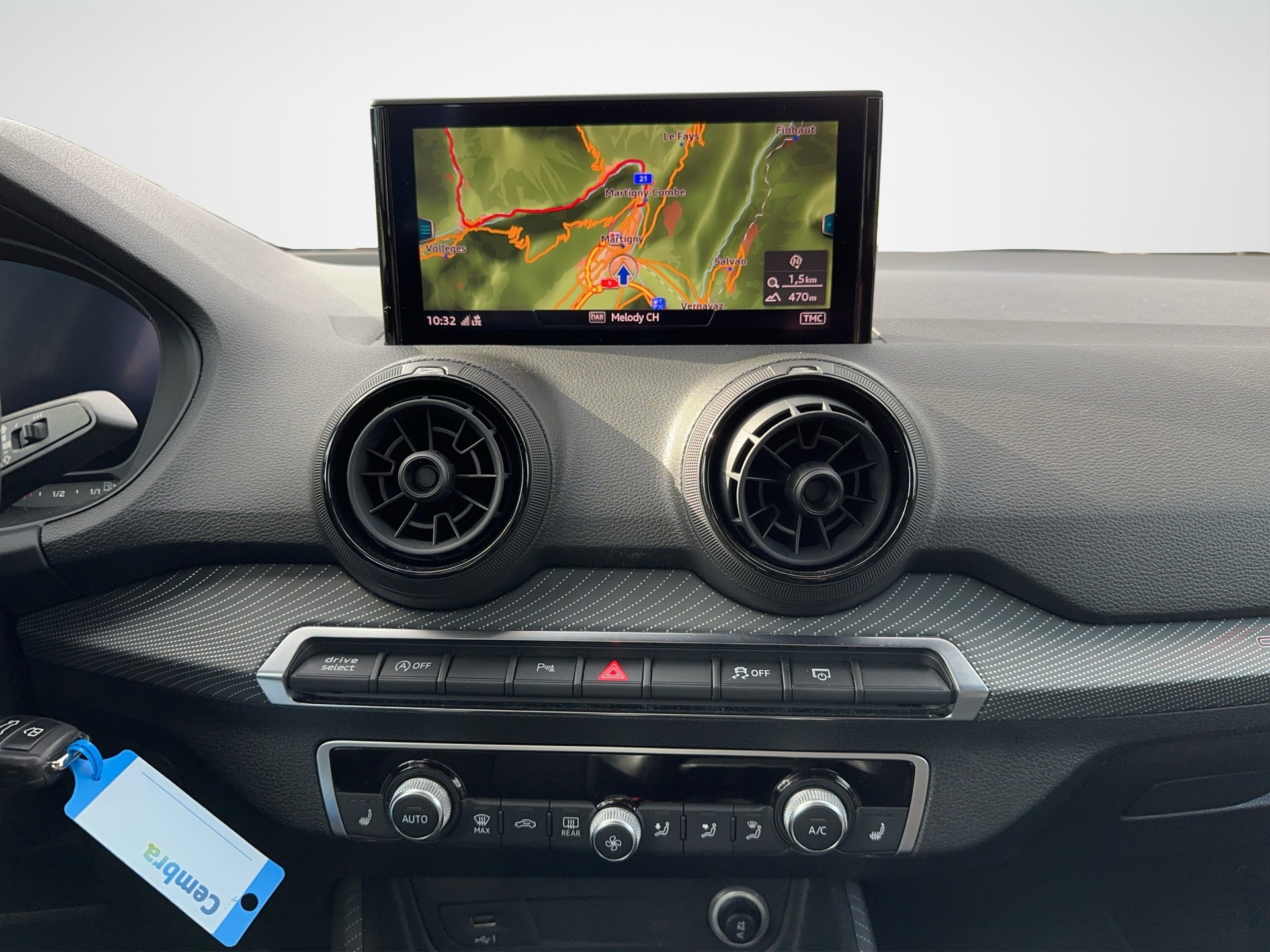 AUDI Q2 40 TFSI Sport Attraction quattro S-tronic-image-12
