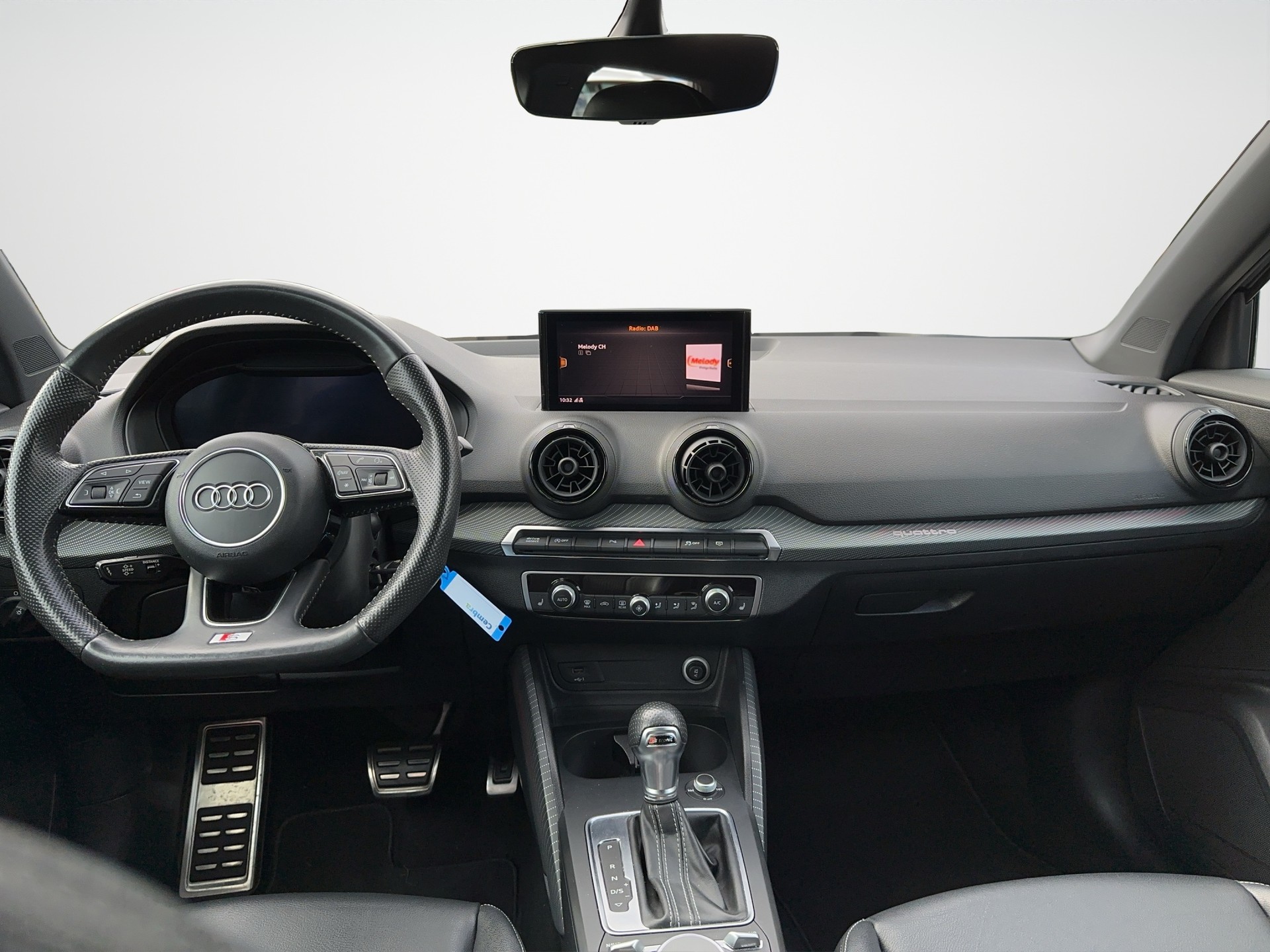 AUDI Q2 40 TFSI Sport Attraction quattro S-tronic-image-11