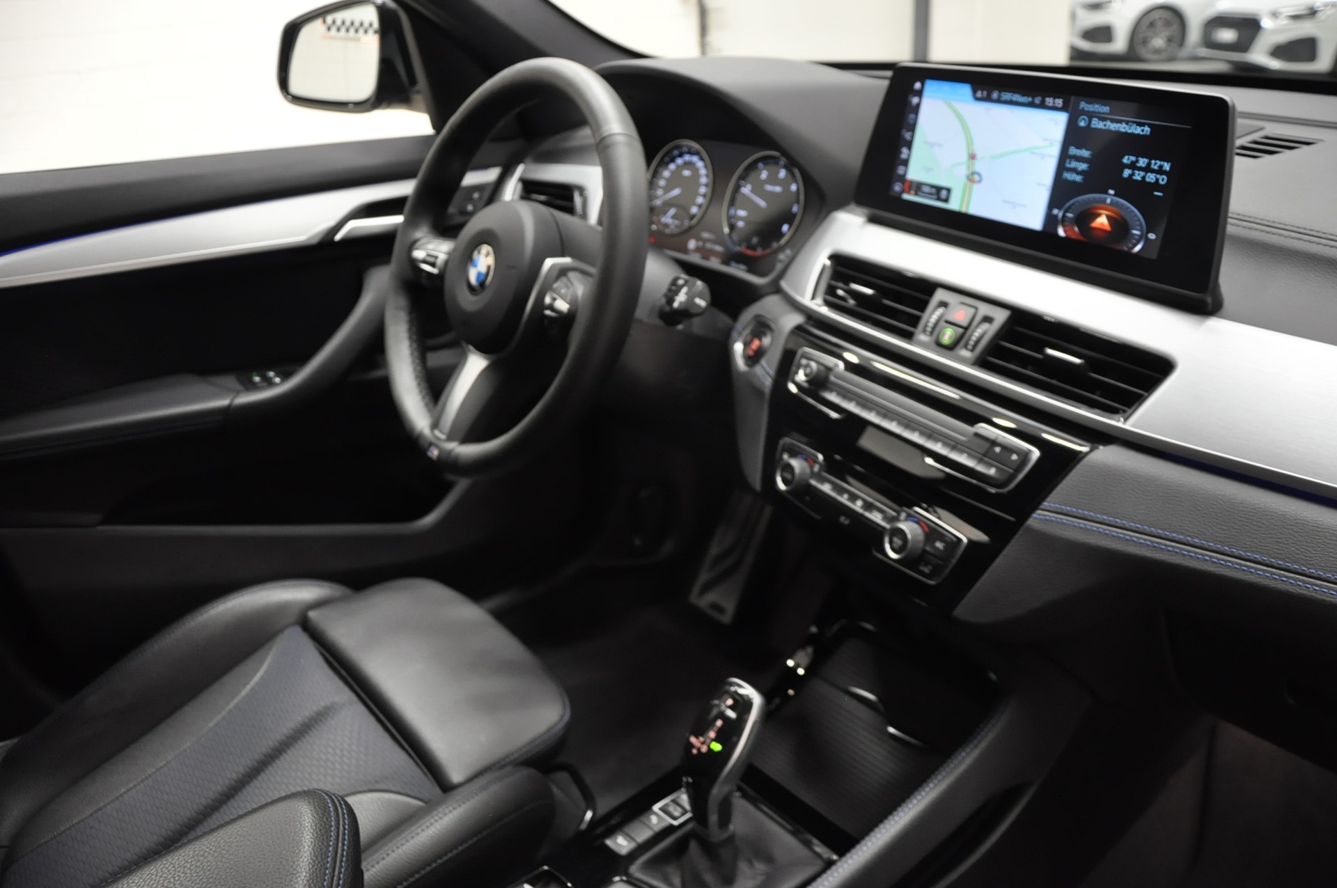 BMW X1 xDrive 25d M Sport Steptronic-image-11