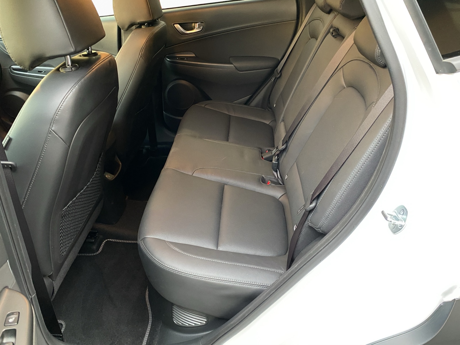 HYUNDAI Kona 1.6 GDi Hybrid Vertex-image-10
