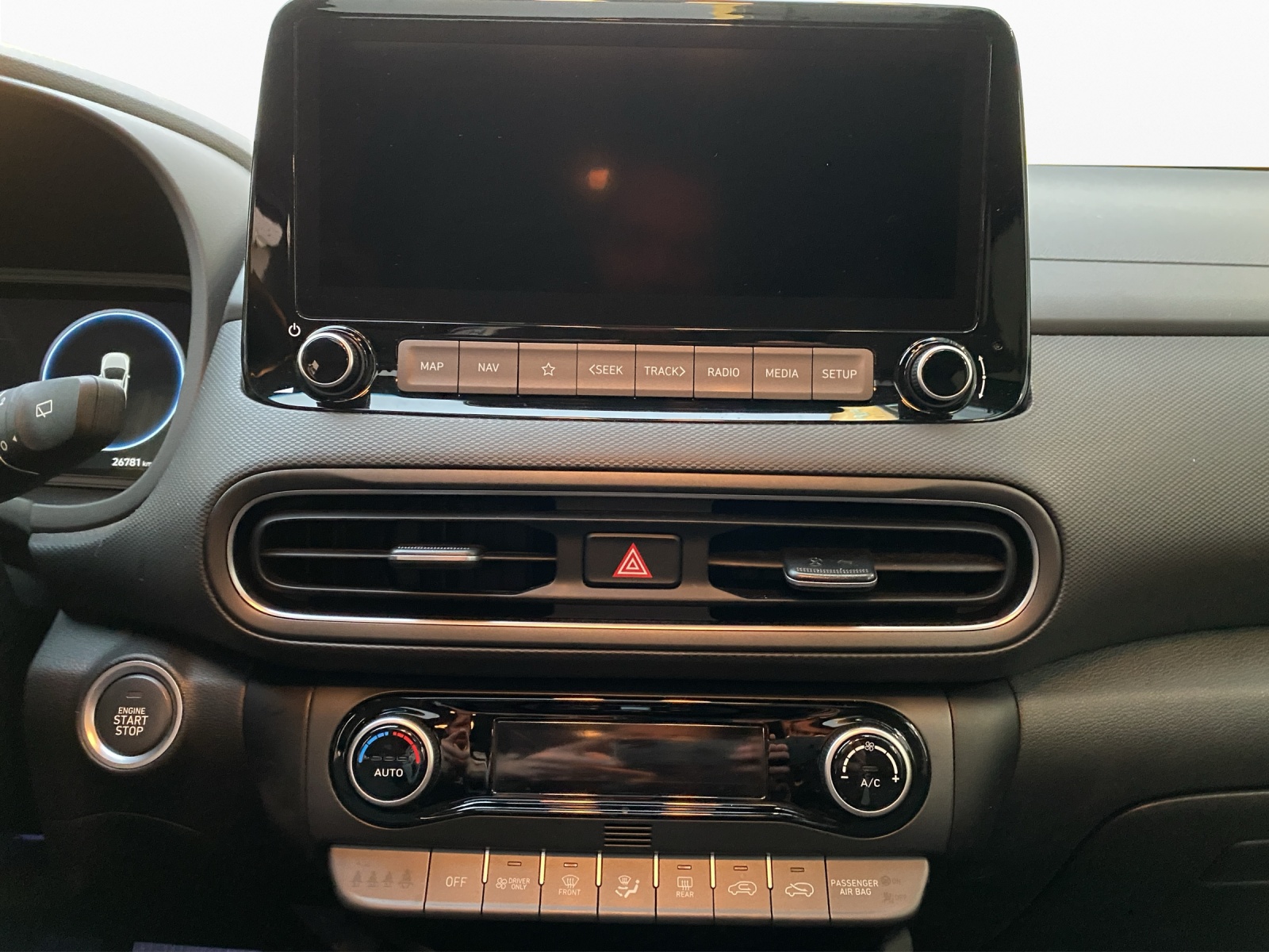 HYUNDAI Kona 1.6 GDi Hybrid Vertex-image-14