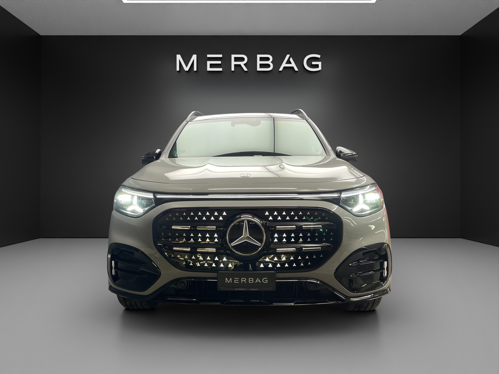 MERCEDES-BENZ GLB 350 4MATIC with EQ Technology-image-1