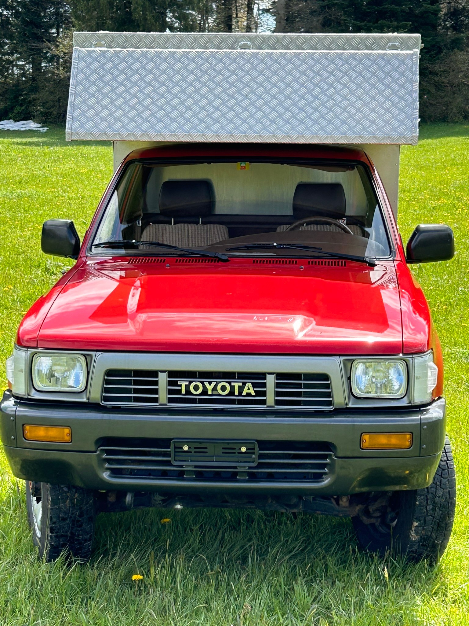 TOYOTA Hilux 4x4 Camper-image-3