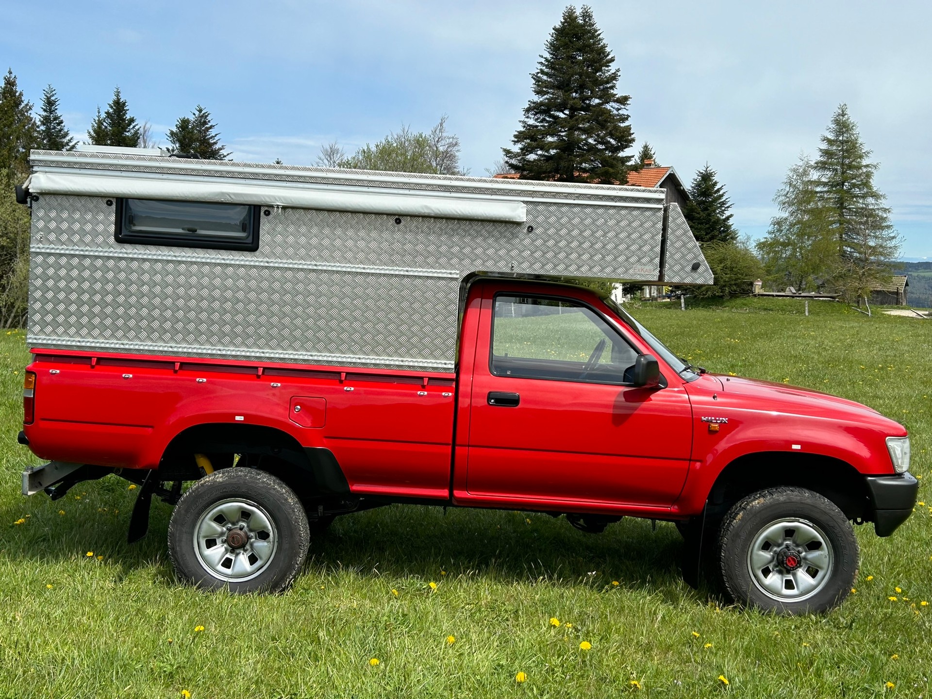 TOYOTA Hilux 4x4 Camper-image-8