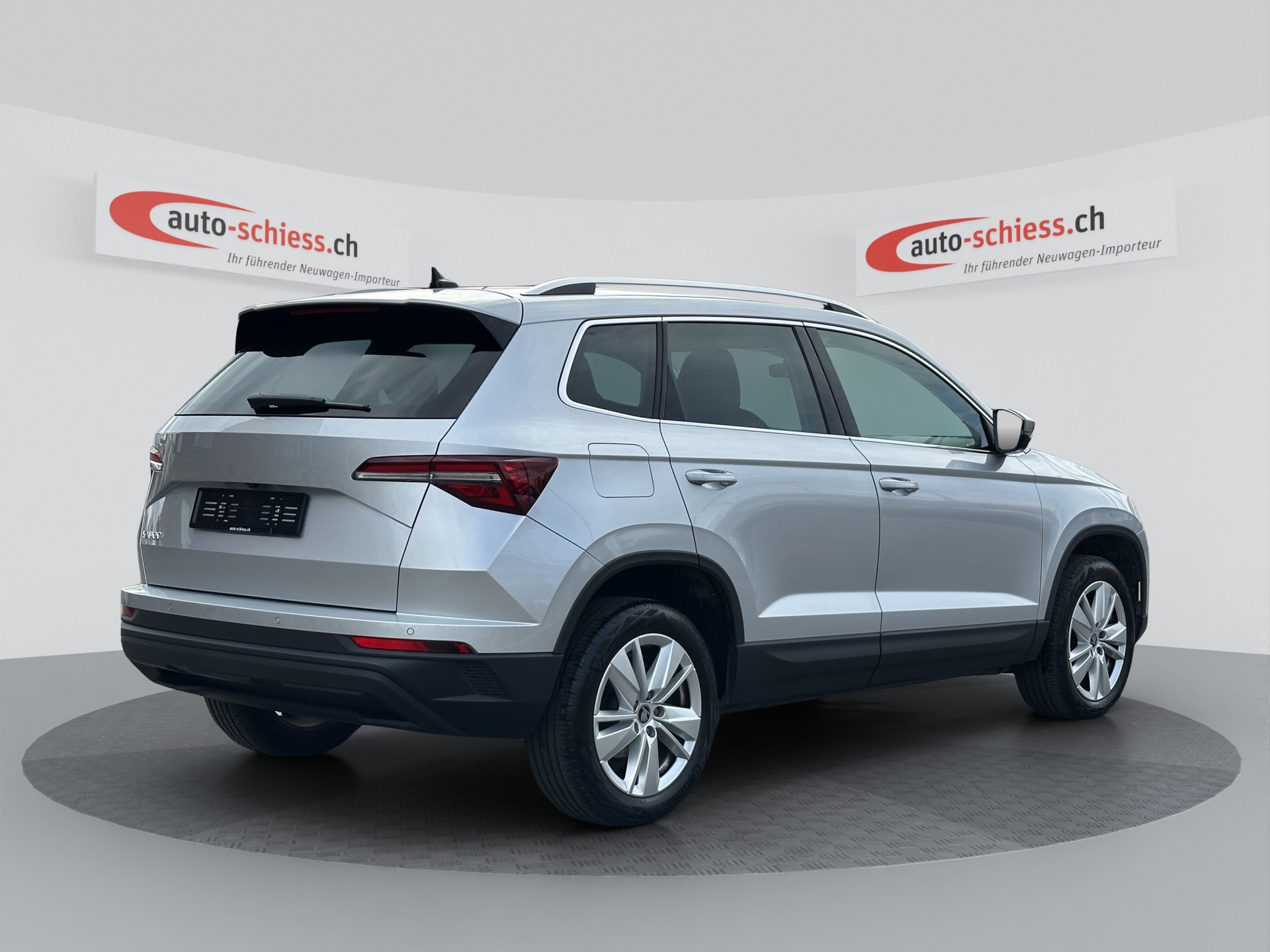 SKODA Karoq 1.5 TSI Selection DSG-image-4