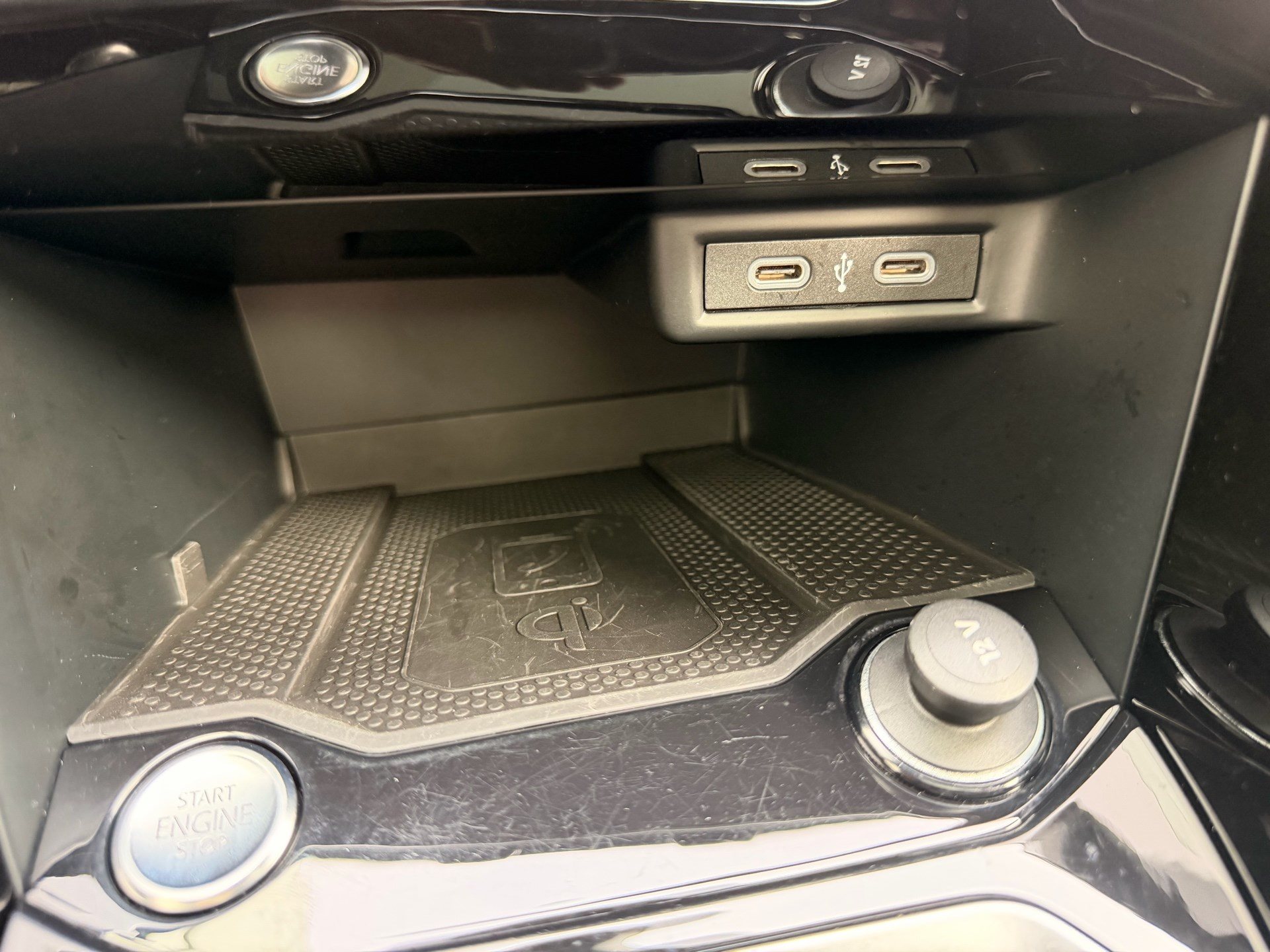 VW T-Roc R-LINE 4 MOTION *** TOP AUSSTATTUNG ***-image-23