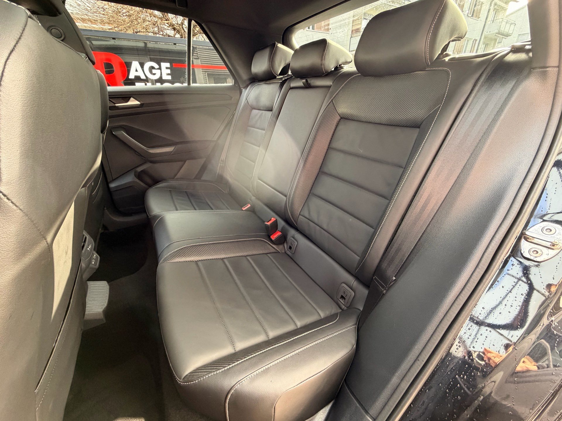 VW T-Roc R-LINE 4 MOTION *** TOP AUSSTATTUNG ***-image-29